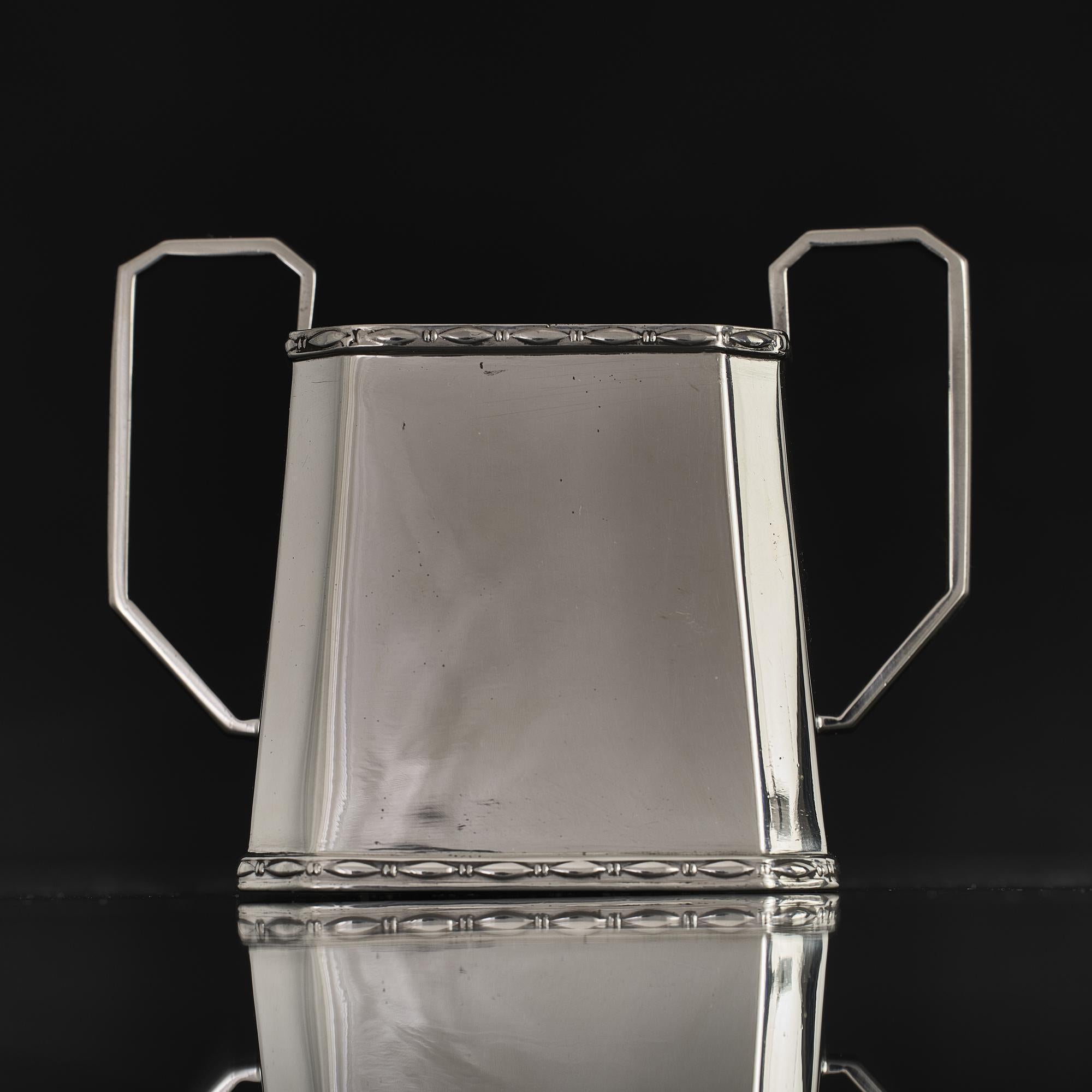 Servizio da tè in argento Art Deco a 3 pezzi trapezoidali in vendita 5