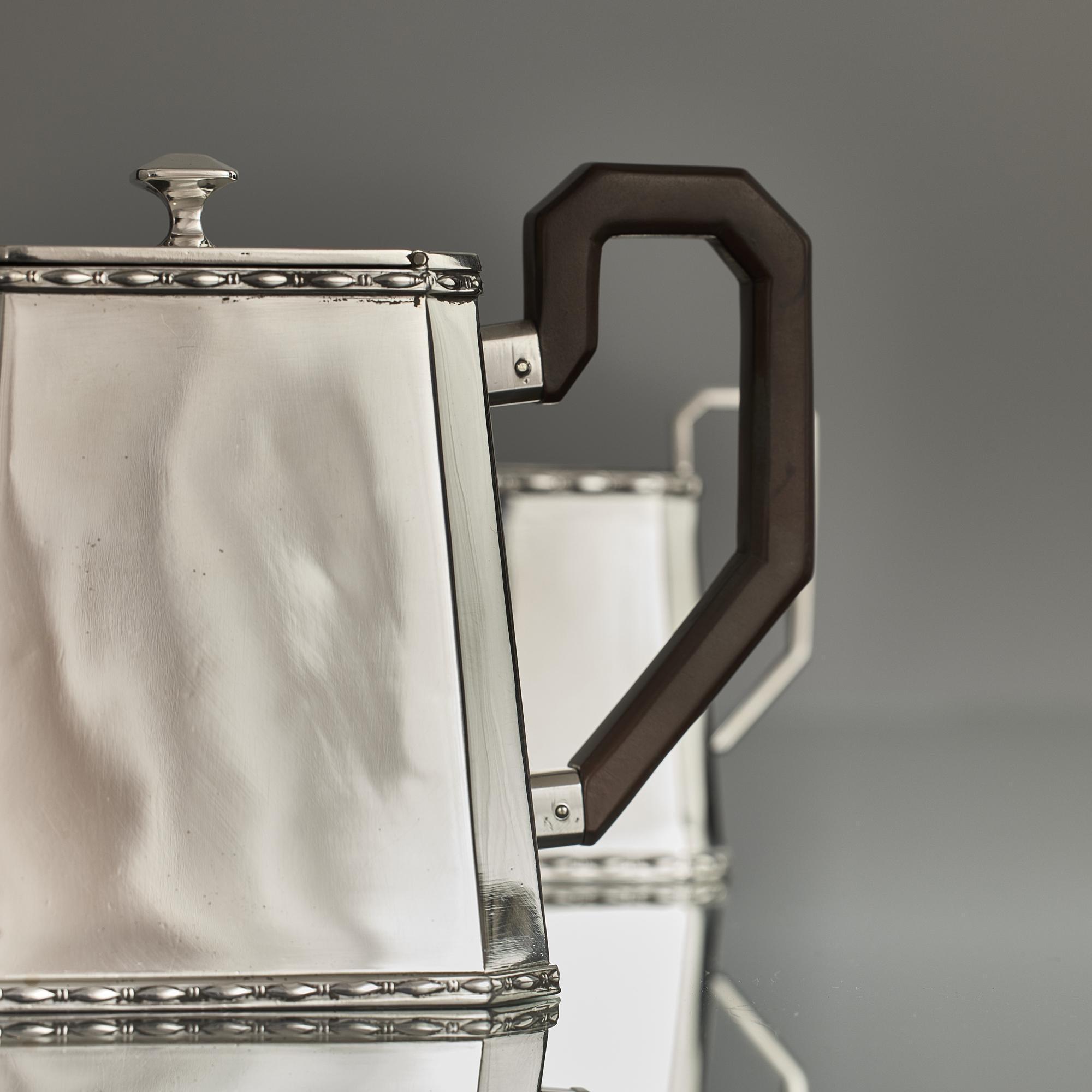 3-piece trapezoid Art Deco silver tea set For Sale 2