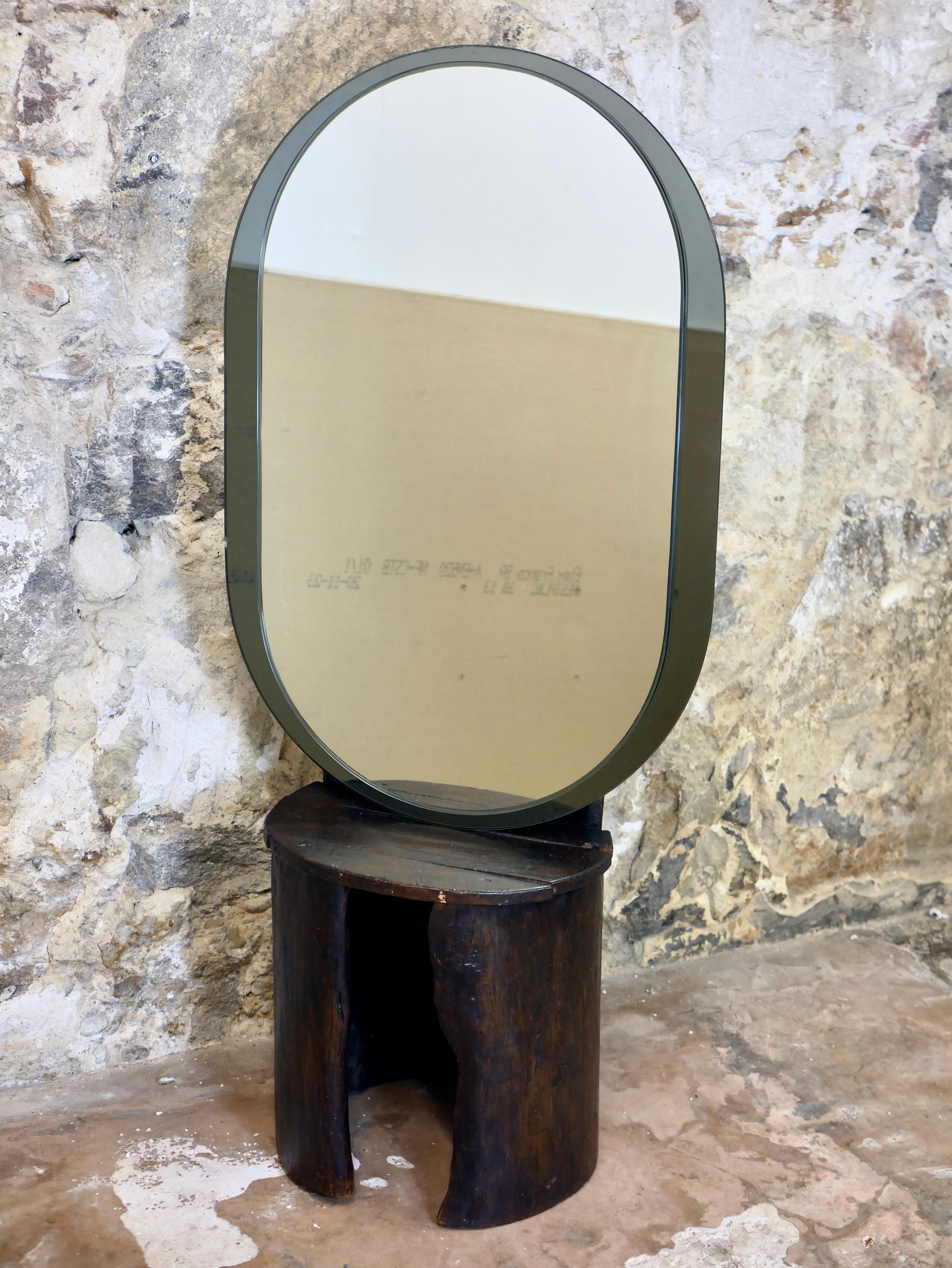 Large two layers oval mirror by Veca, made in Italy, 1970s In Good Condition For Sale In Lyon, FR