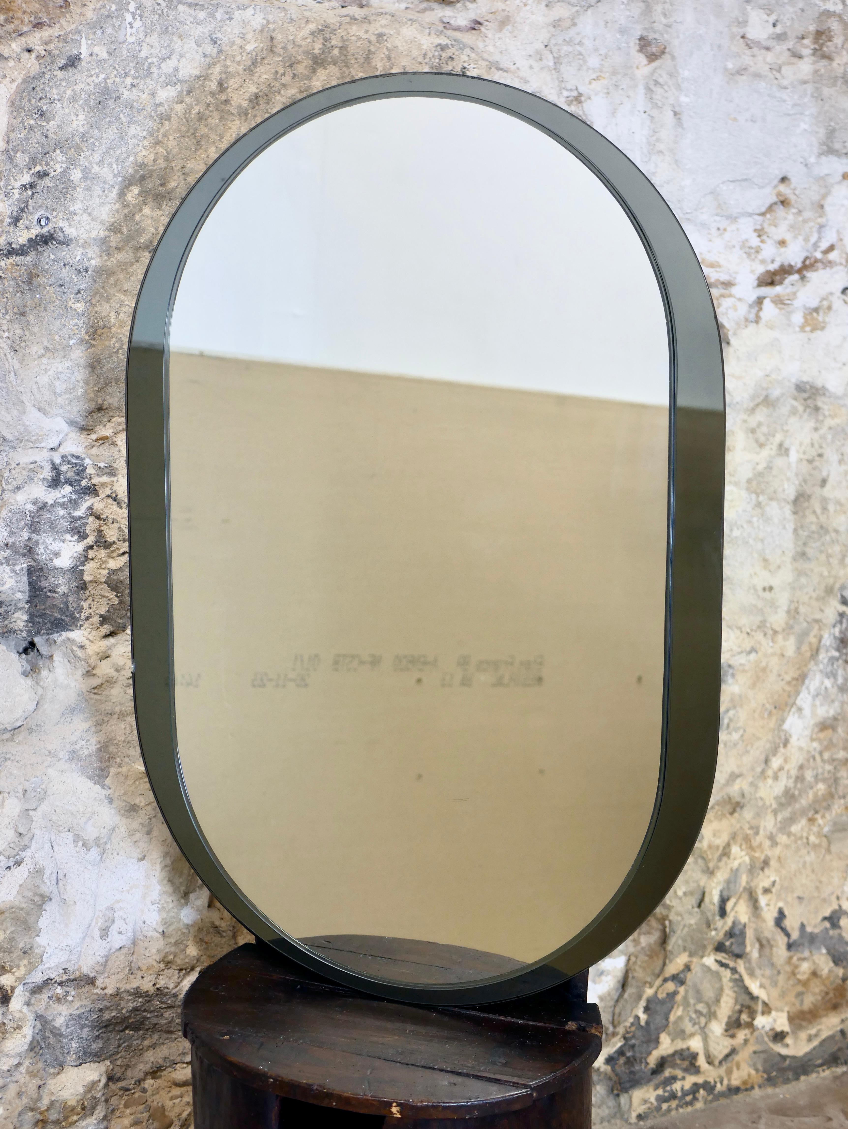 Late 20th Century Large two layers oval mirror by Veca, made in Italy, 1970s For Sale
