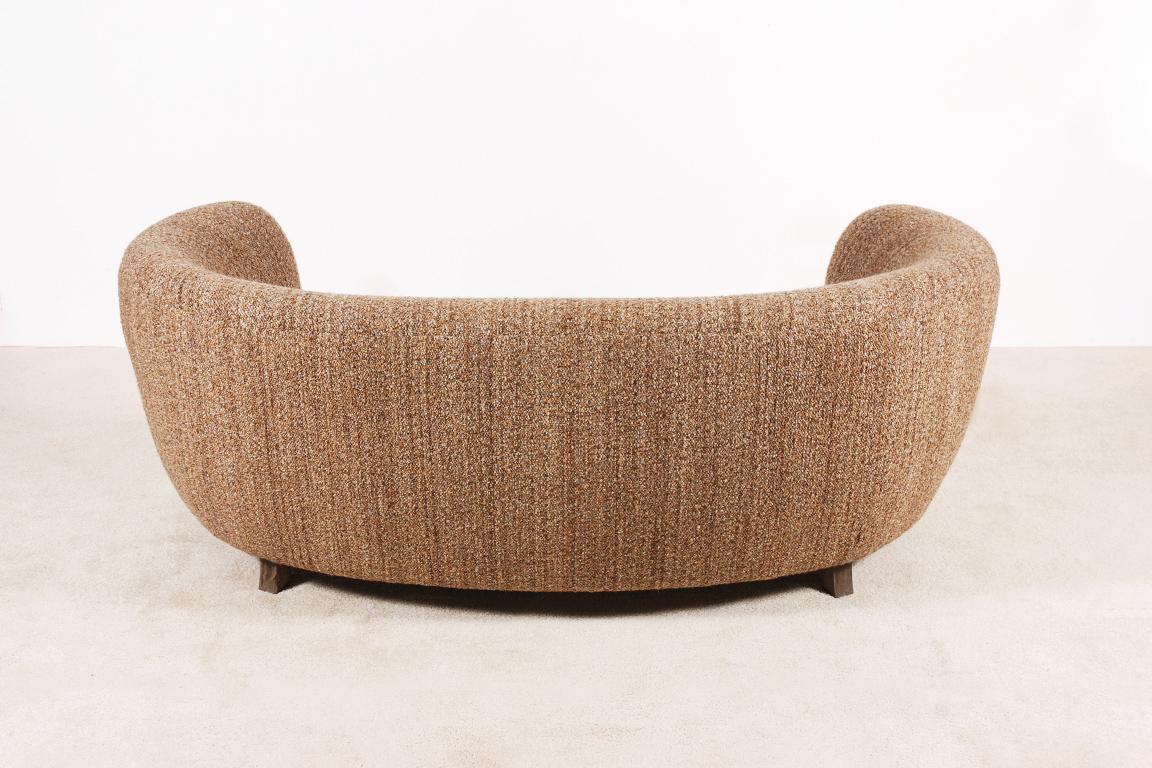 Large Two-Seat Curved Sofa, Denmark, circa 1940 In Excellent Condition In Paris, FR