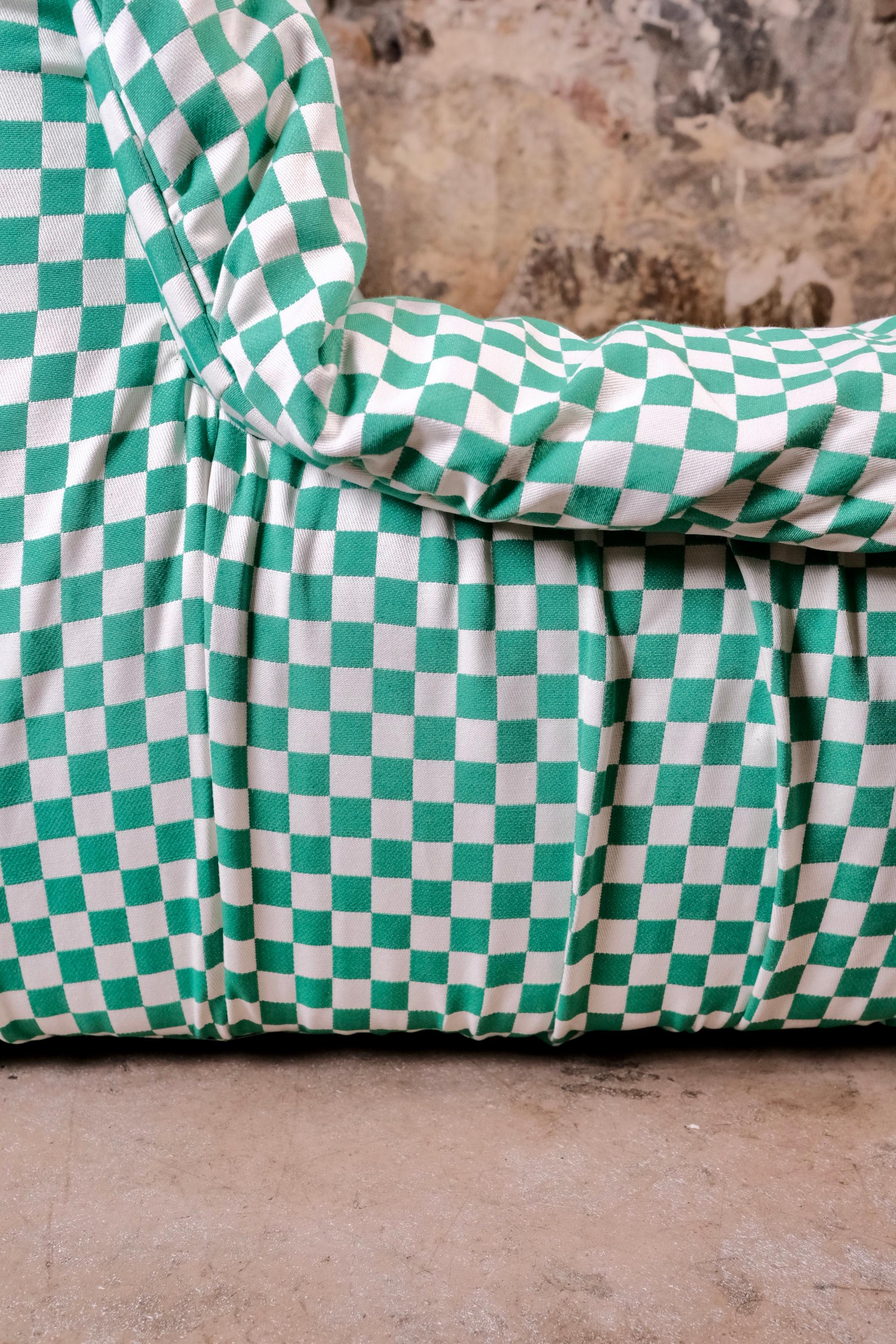 Large two-seater sofa in checkered pattern made in France, 1980s For Sale 8