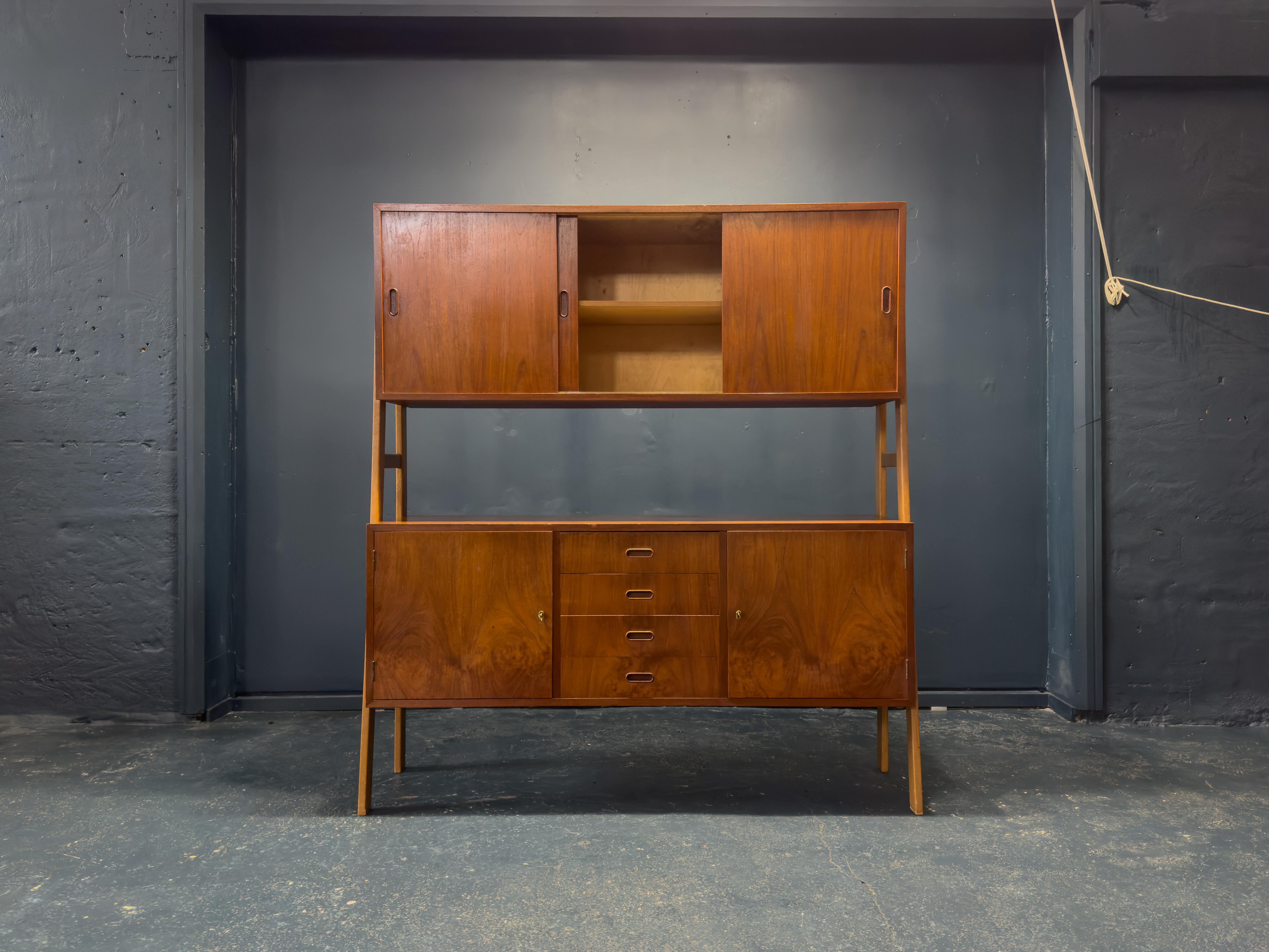 Credenza grande a due piani in teak in vendita 1