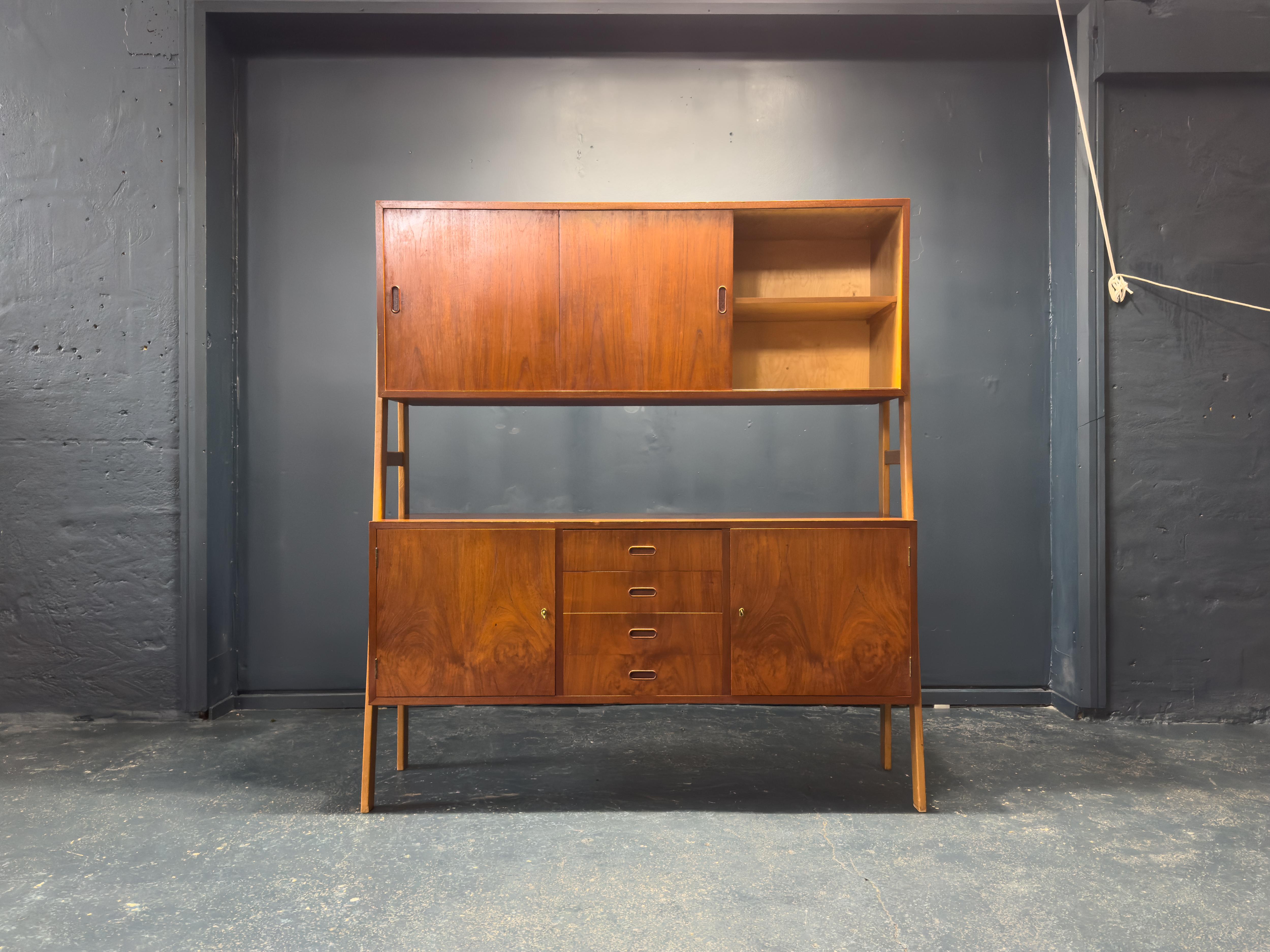 Credenza grande a due piani in teak in vendita 2
