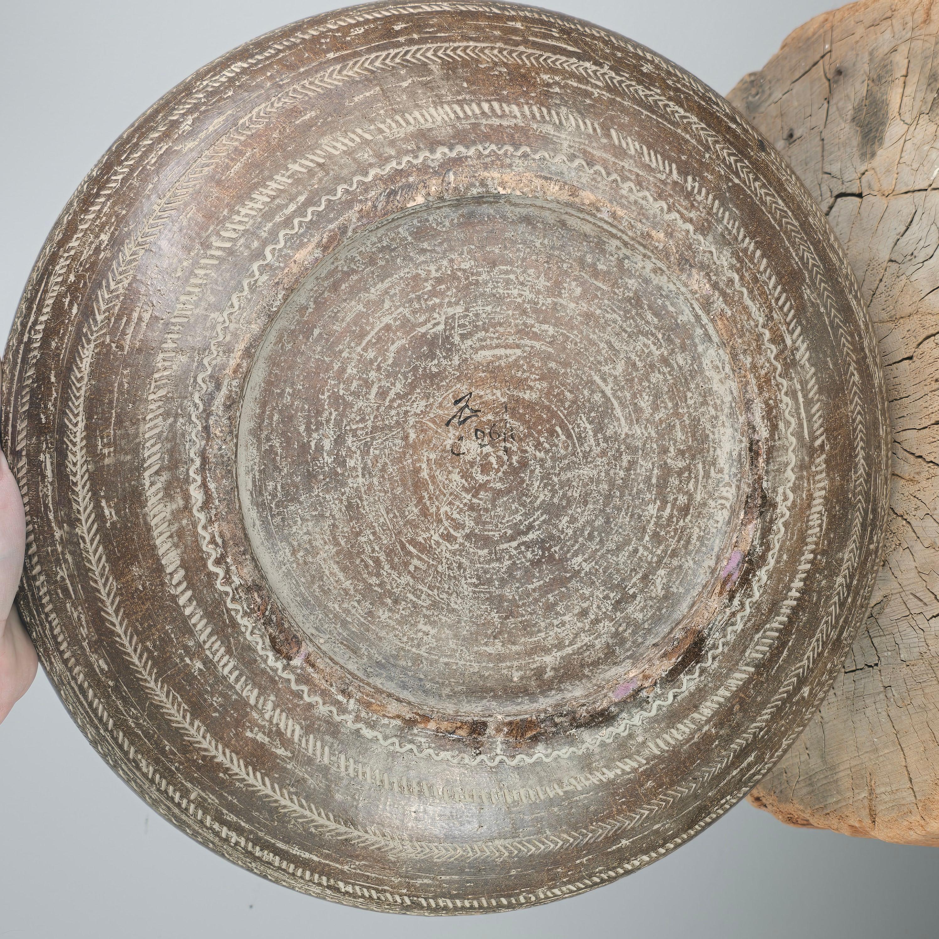 Grand bol tribal Ugo Zaccagnini Sgraffito Bon état - En vente à Kilmarnock, VA