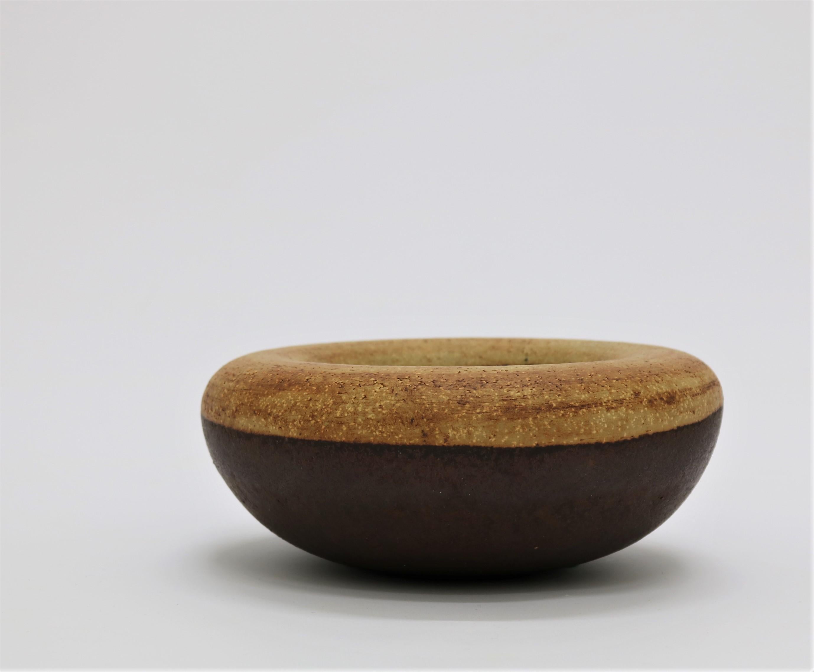 Scandinavian Modern Large Unique Alev Siesbye Stoneware Bowl from the 1960s for Royal Copenhagen