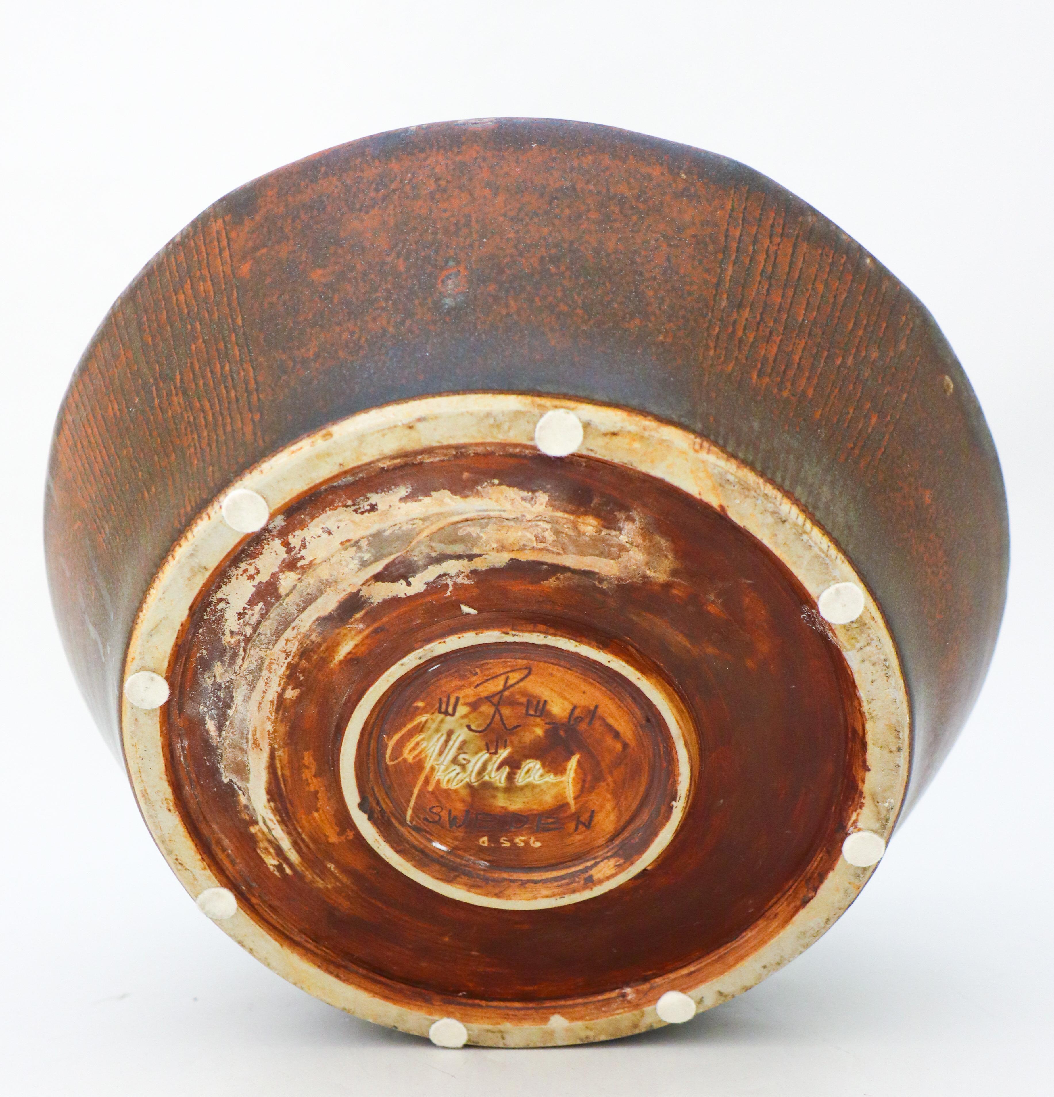 Grand pot unique de couleur Brown - Carl-Harry Stålhane - Rörstrand - Milieu du 20e siècle 1961 en vente 2