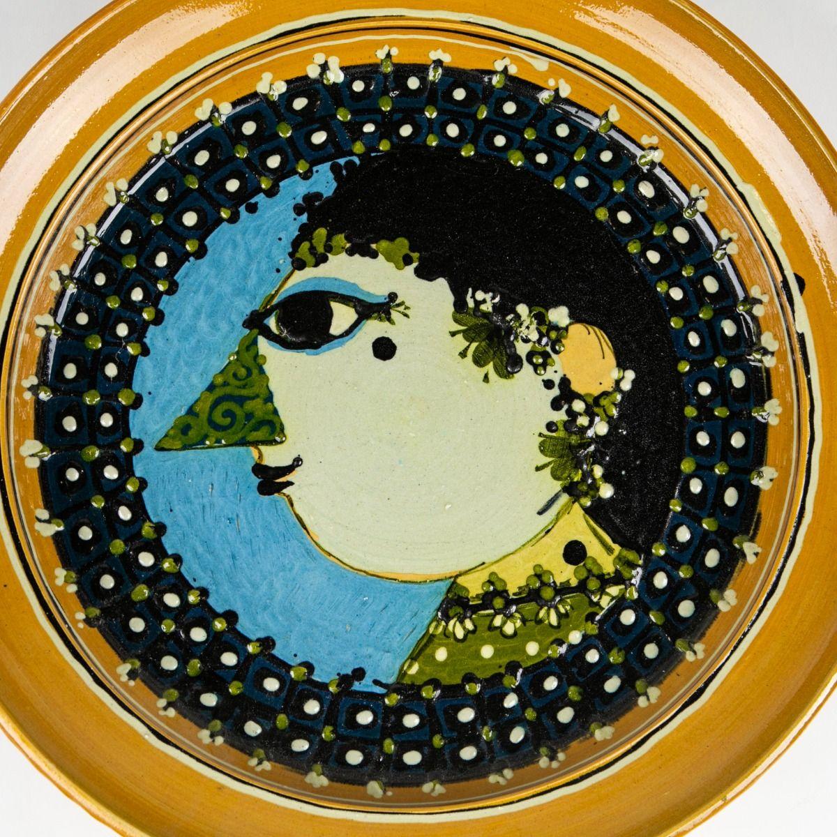 Danese Grande piatto unico in ceramica dipinta a mano di Bjørn Wiinblad, Danimarca, 1970 in vendita