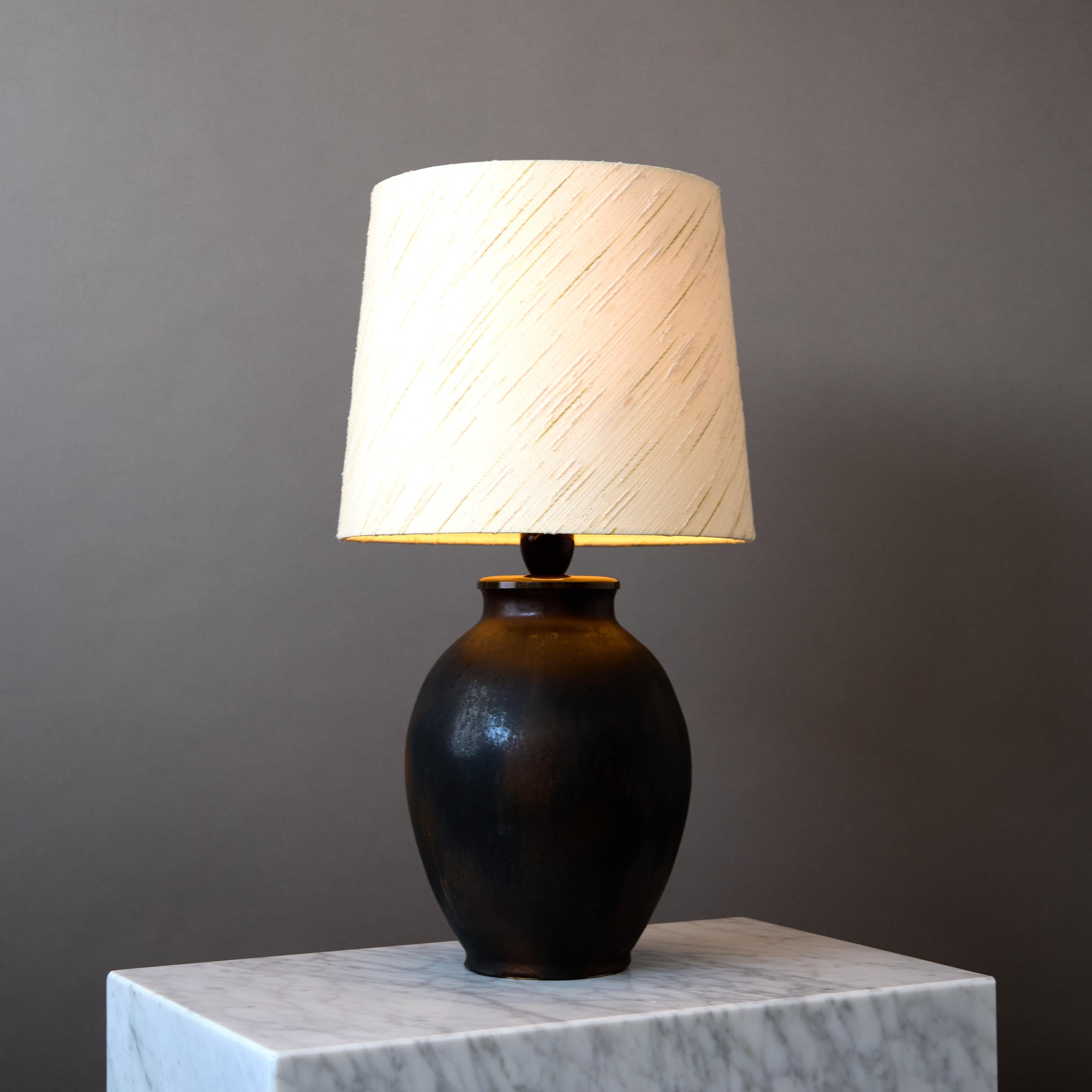 Danese Grande e unica lampada da tavolo in gres di Lotte Lindahl, Bing & Gröndahl Danimarca anni '30 in vendita