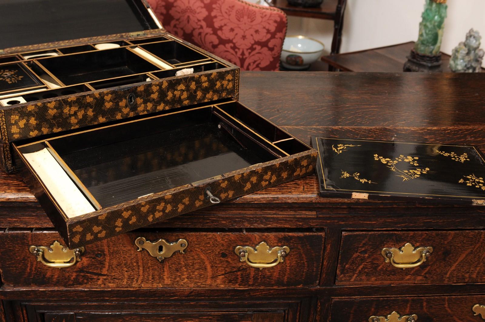 Large & Unusual 19th Century Chinese Export Gilt & Black Lacquered Work Box 3