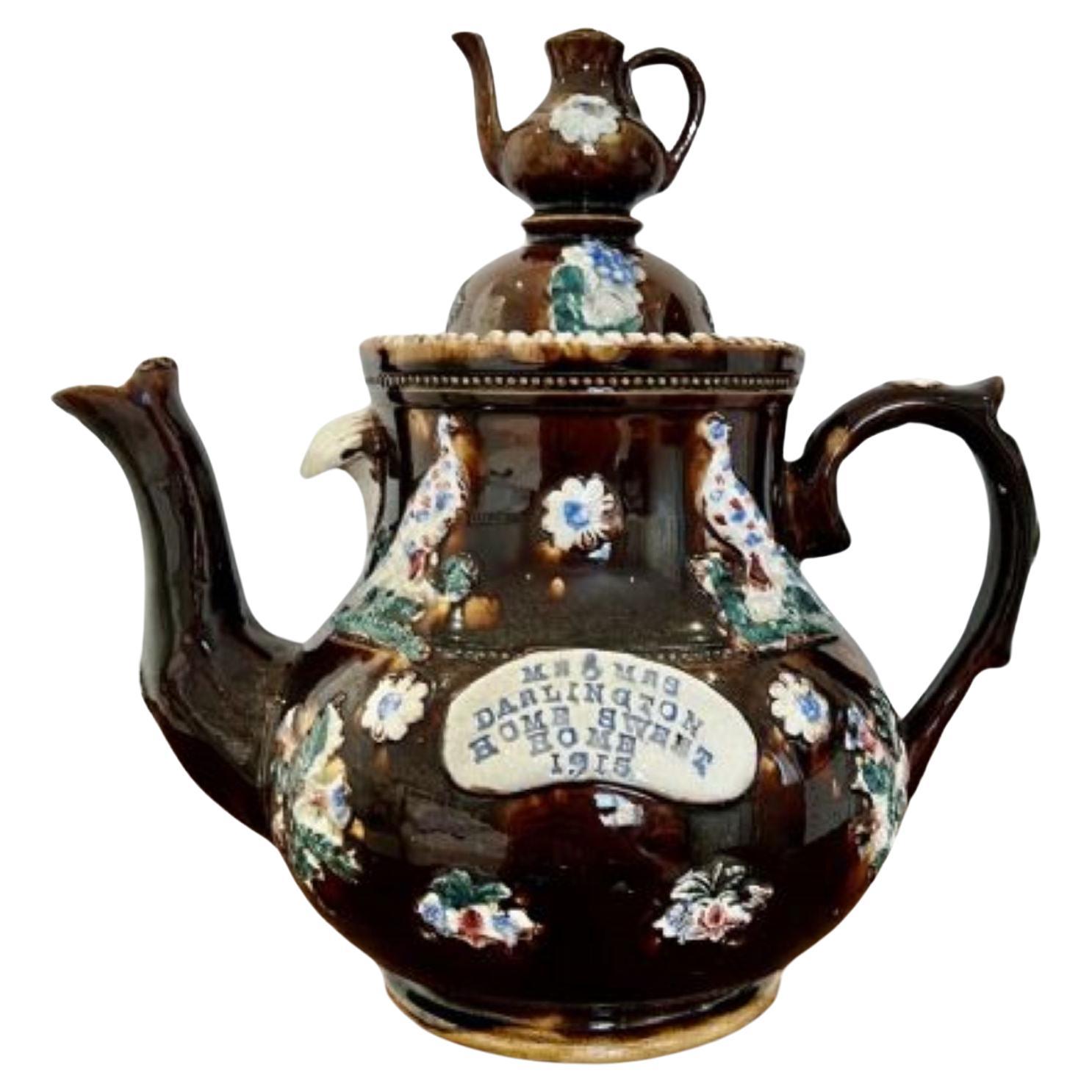 Große ungewöhnliche antike Teekanne  im Angebot