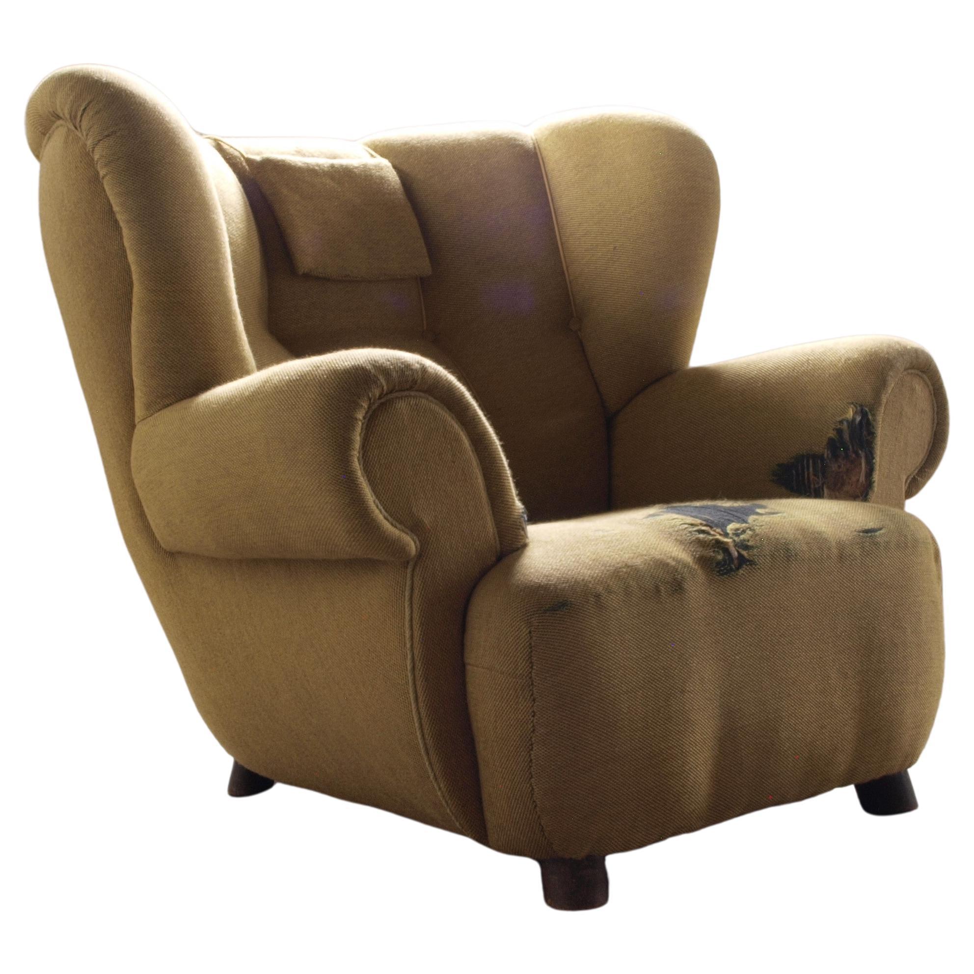 Grand fauteuil rembourré Lounge / Easy Chair Du Danemark 1930's en vente