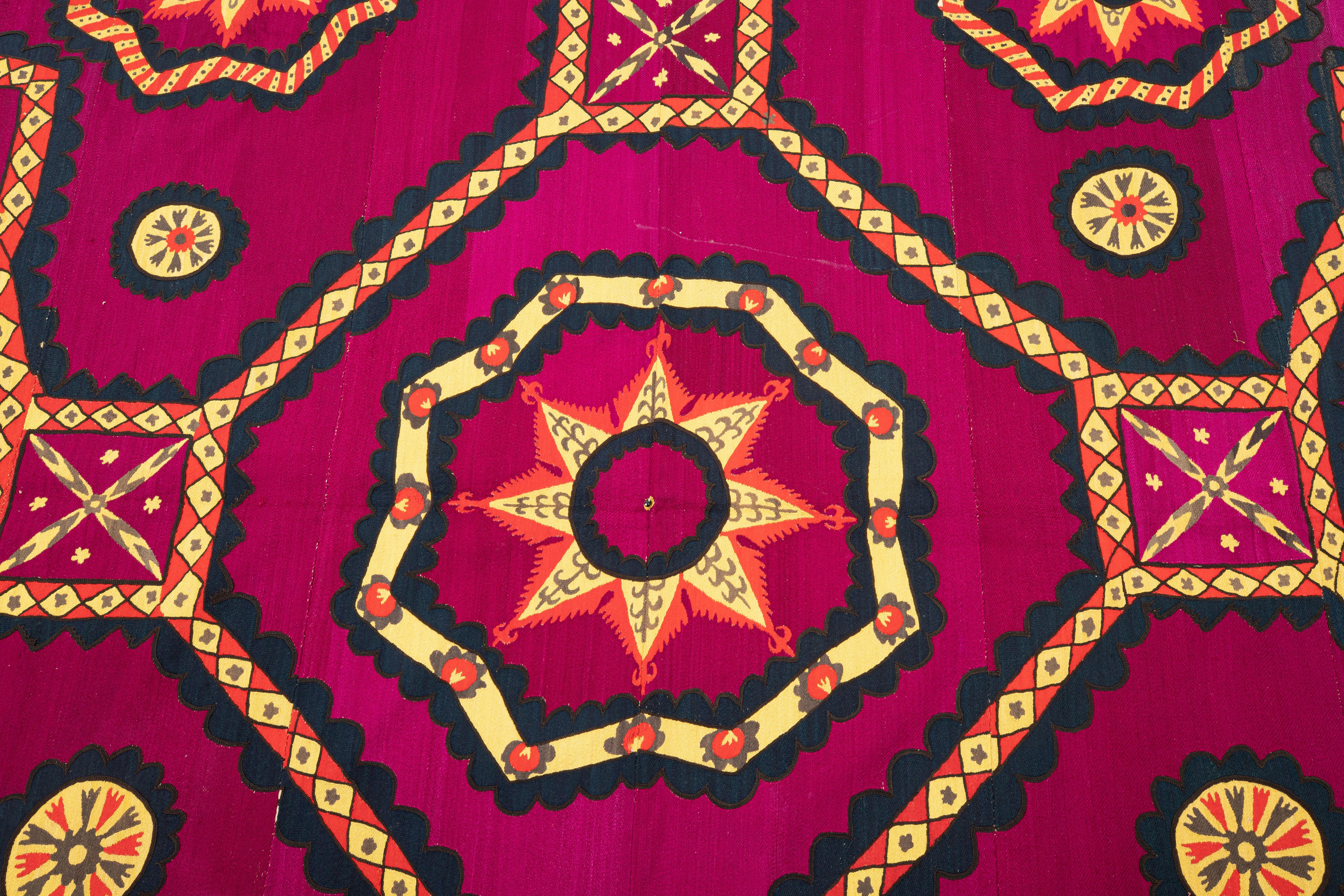 Silk Large Uzbek Suzani Embroidery, Pishkent, Uzbekistan, Early 20th Century For Sale