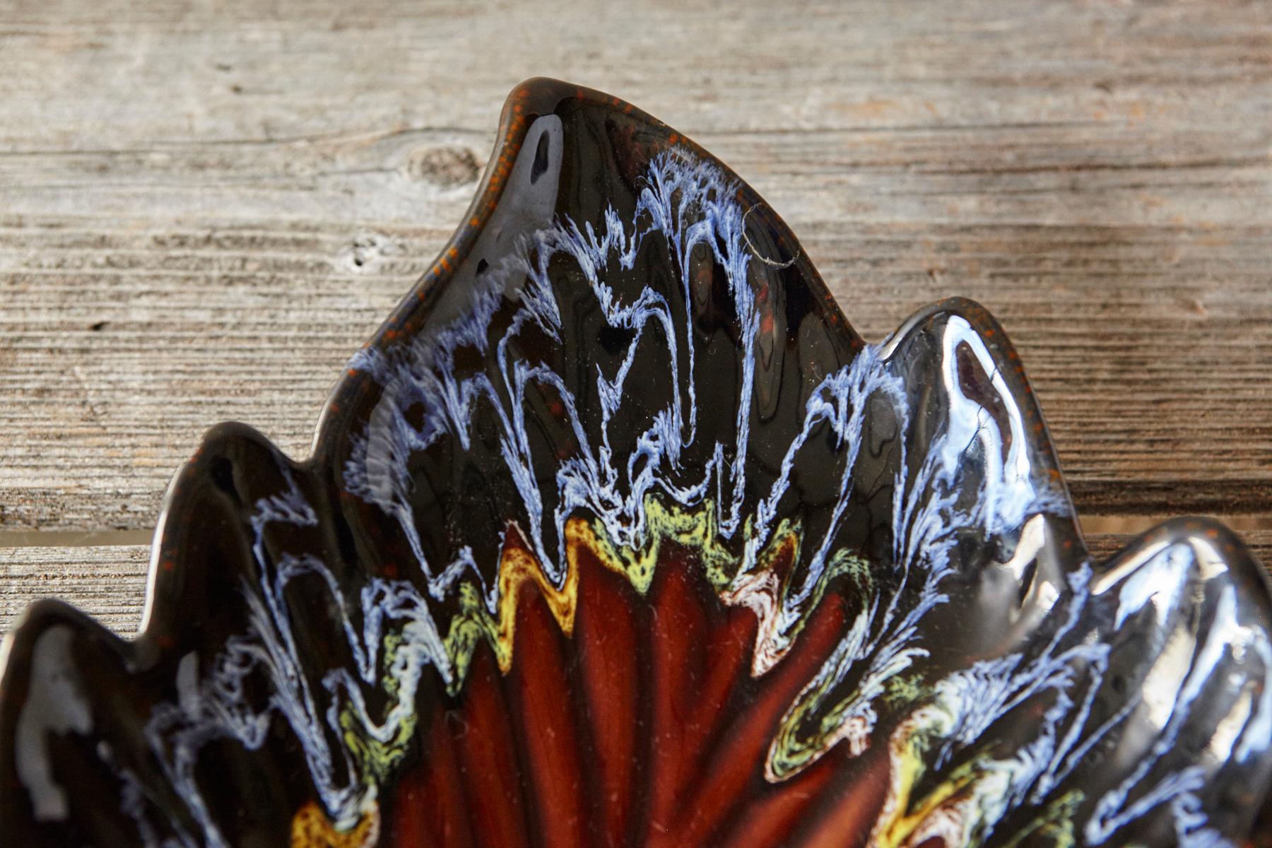 Große Vallauris Blatt Majolika-Platte, Frankreich, 1950er Jahre (Glasiert) im Angebot