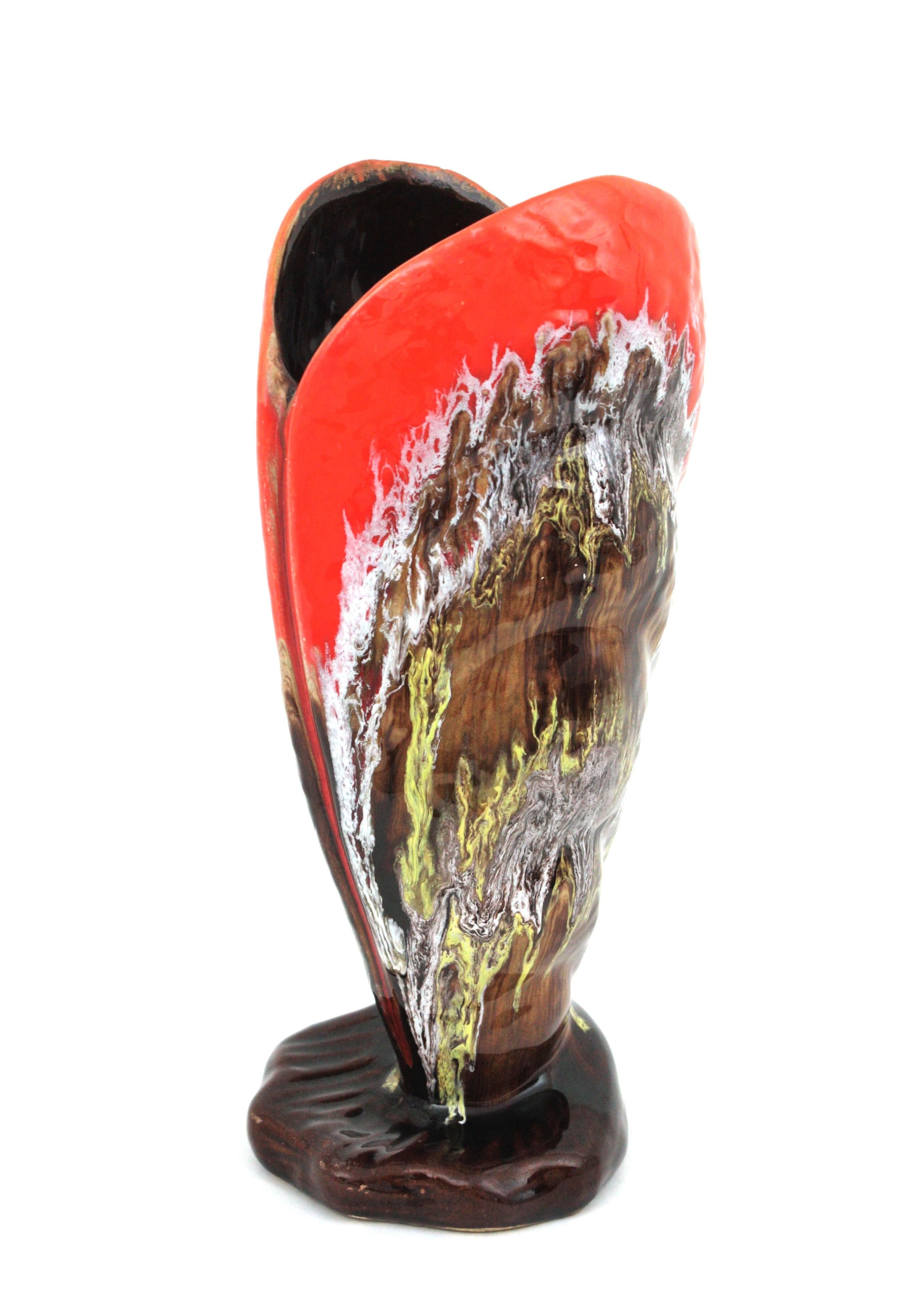 Large Vallauris Majolica Shell Shaped Vase, Orange and Brown Glazed Ceramic In Good Condition For Sale In Barcelona, ES