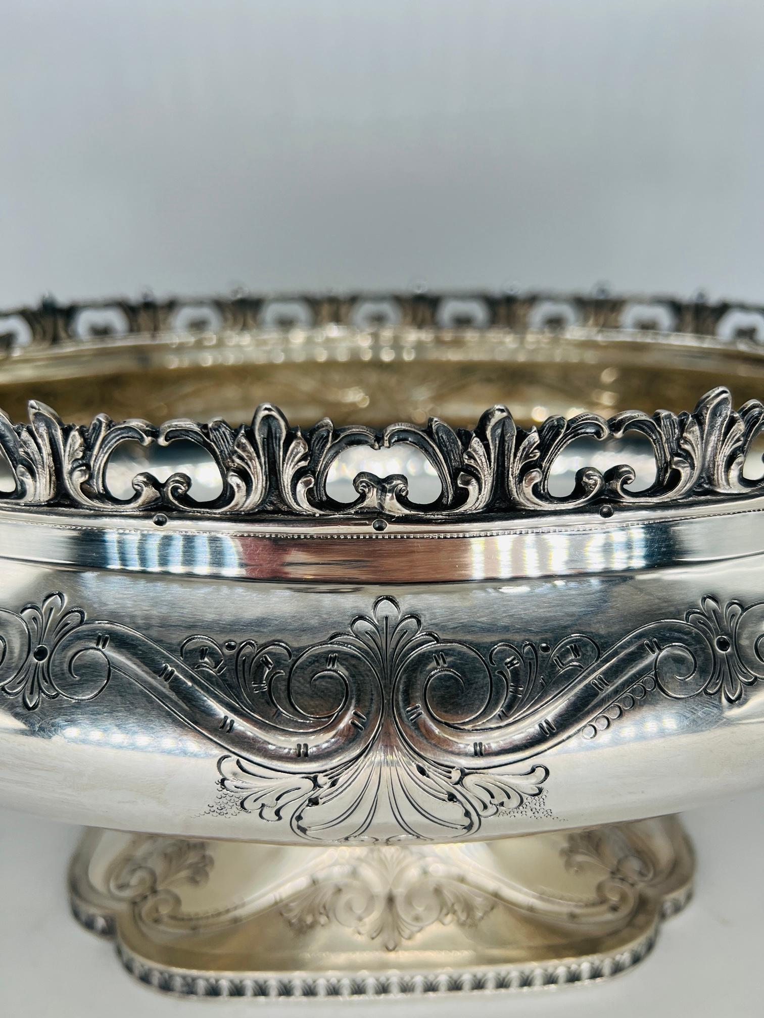 Large Valle' & Gandini 800 Sterling Silver Italian Rococo Centerpiece For Sale 3