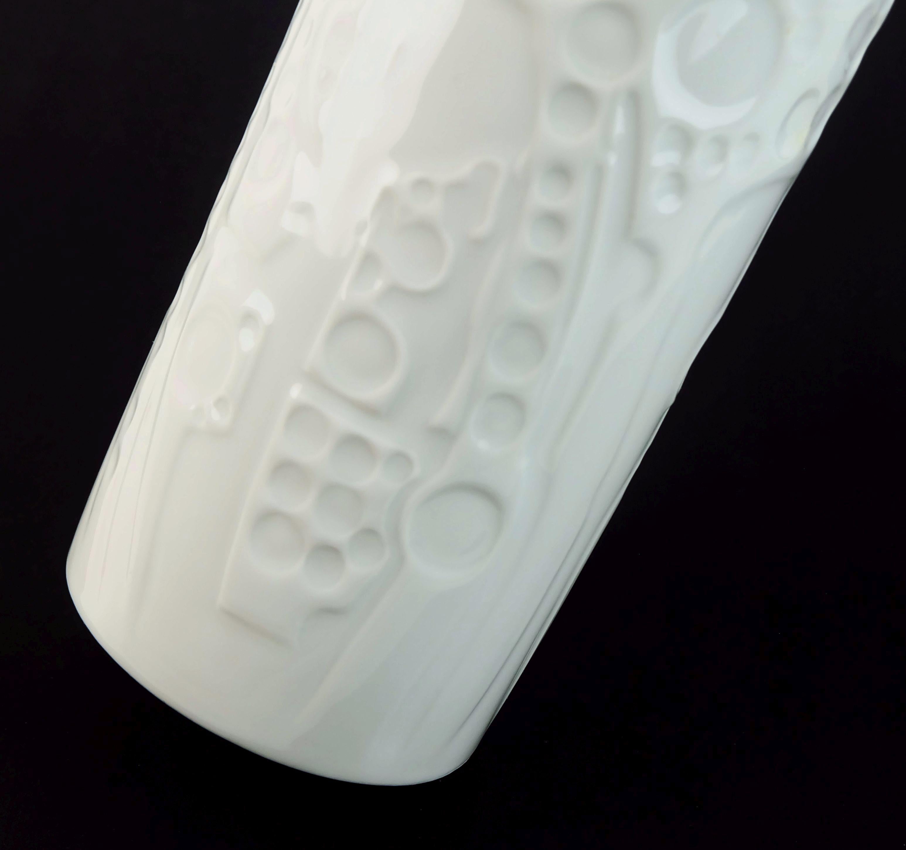 große vase von gerold-porzellan bayern abstraktes relief-dekor 1960er/1970er op art im Angebot 1