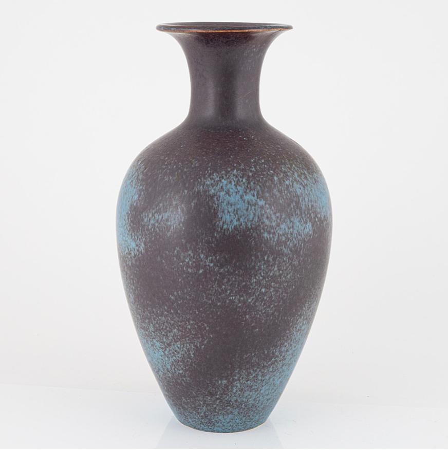 Scandinavian Modern Large vase by Gunnar Nylund For Sale