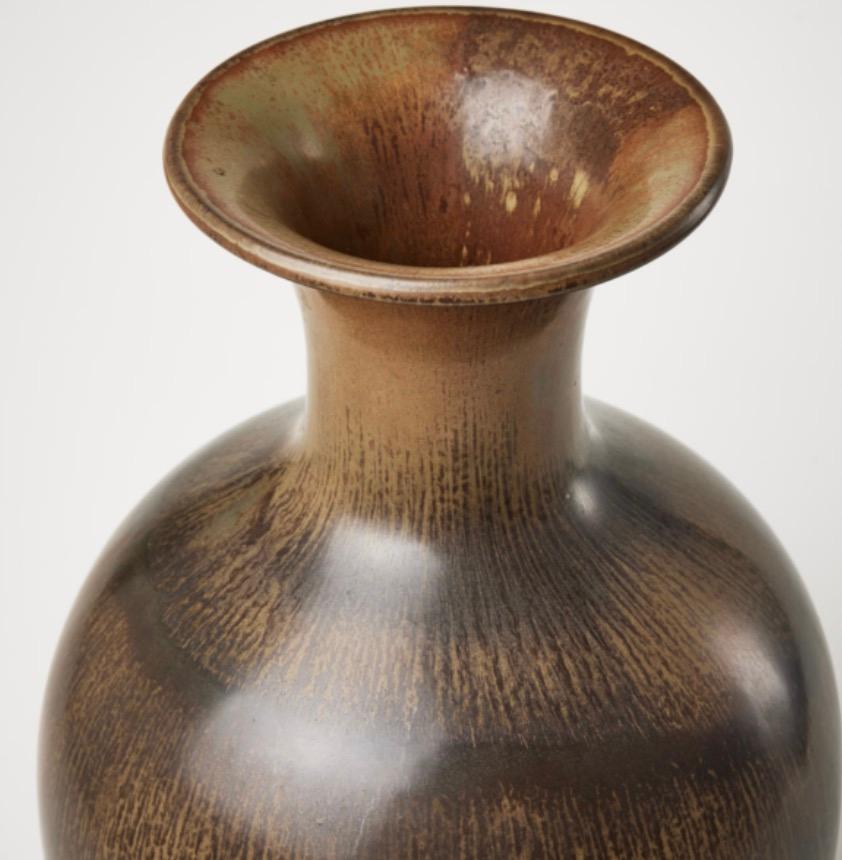 Scandinavo moderno Vaso grande di Gunnar Nylund in vendita
