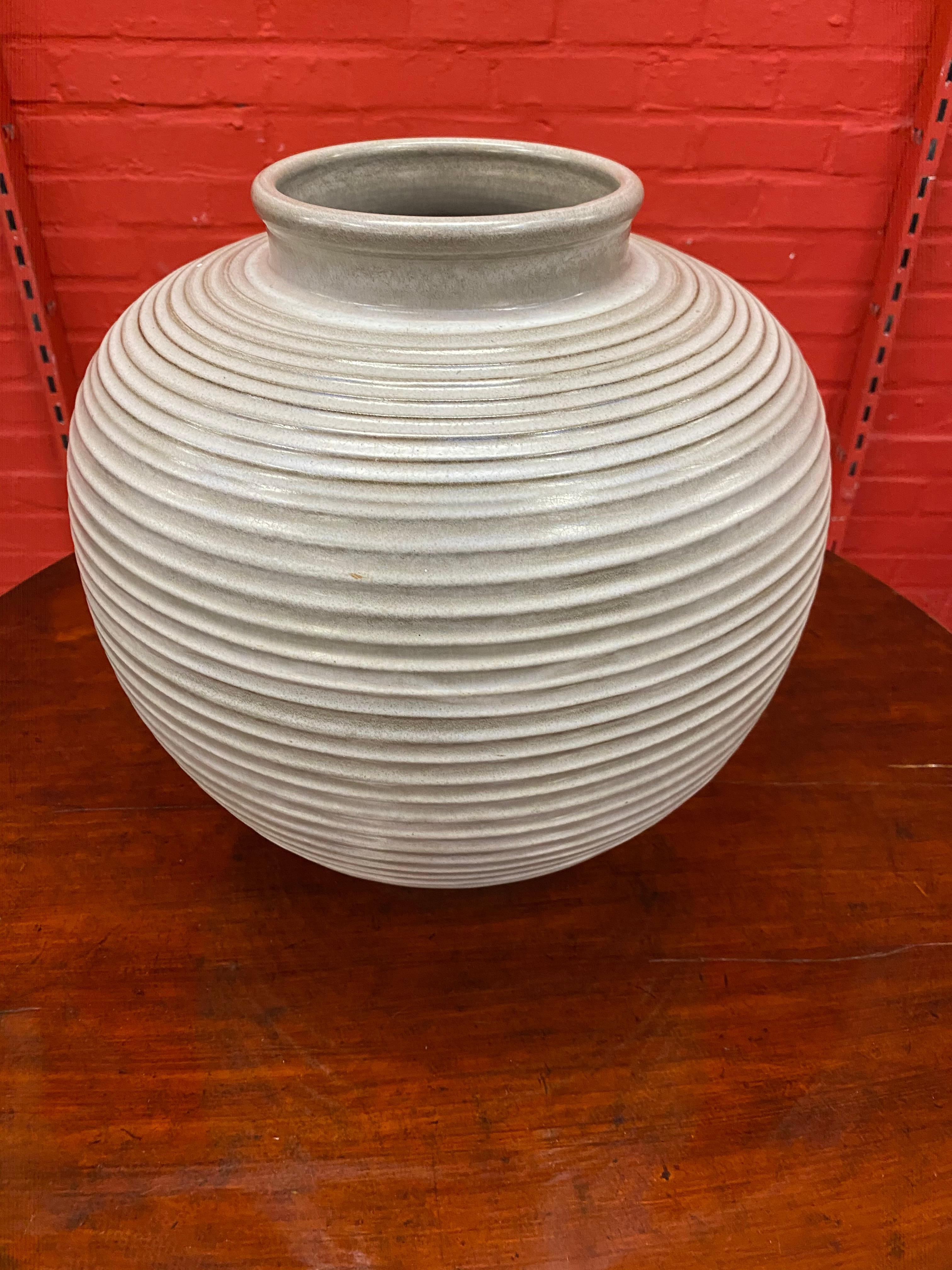 Large Vase in Ceramic Style Art Deco, circa 1950 For Sale 3