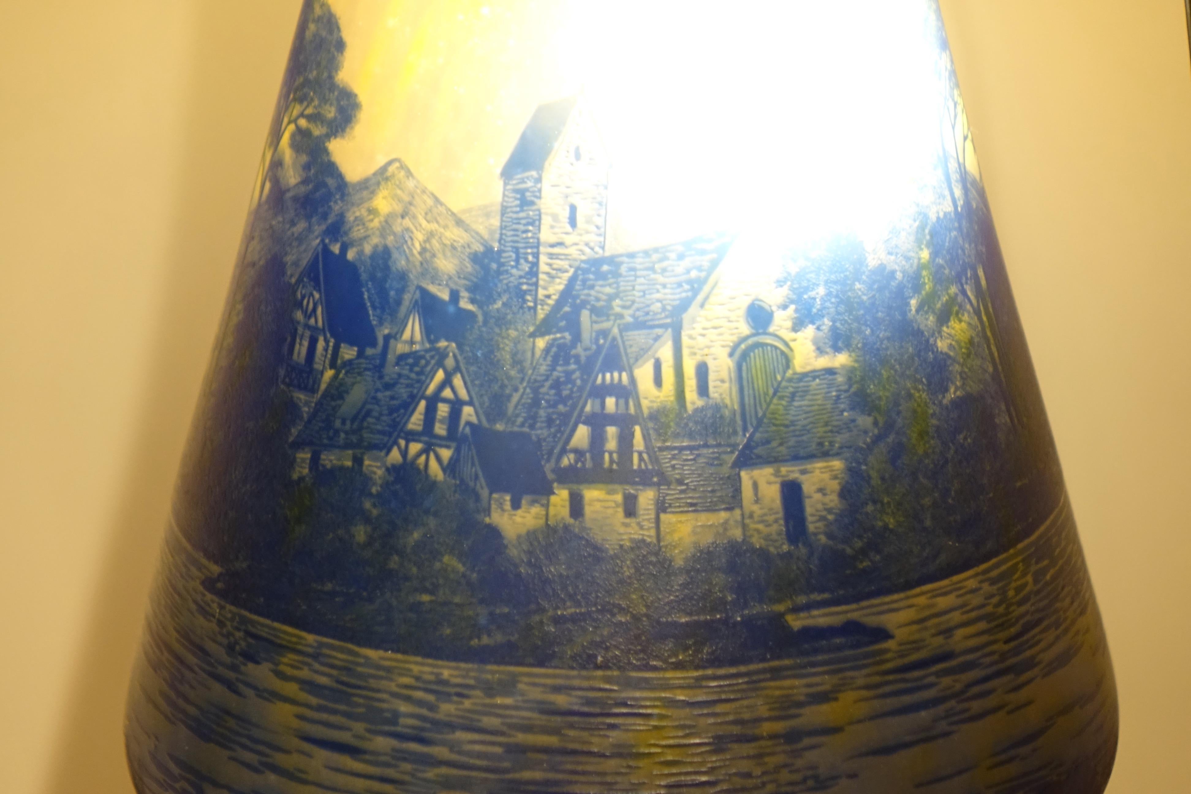 Large vase in pâte de verre, Richard Burghstal, Vers 1925 For Sale 4