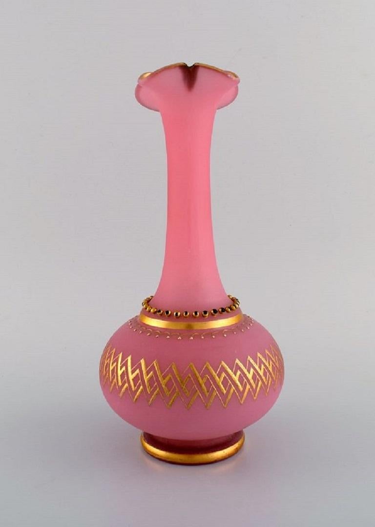italien Grand vase en verre d'art rose soufflé à la bouche décoré d'une feuille d'or 24 carats en vente