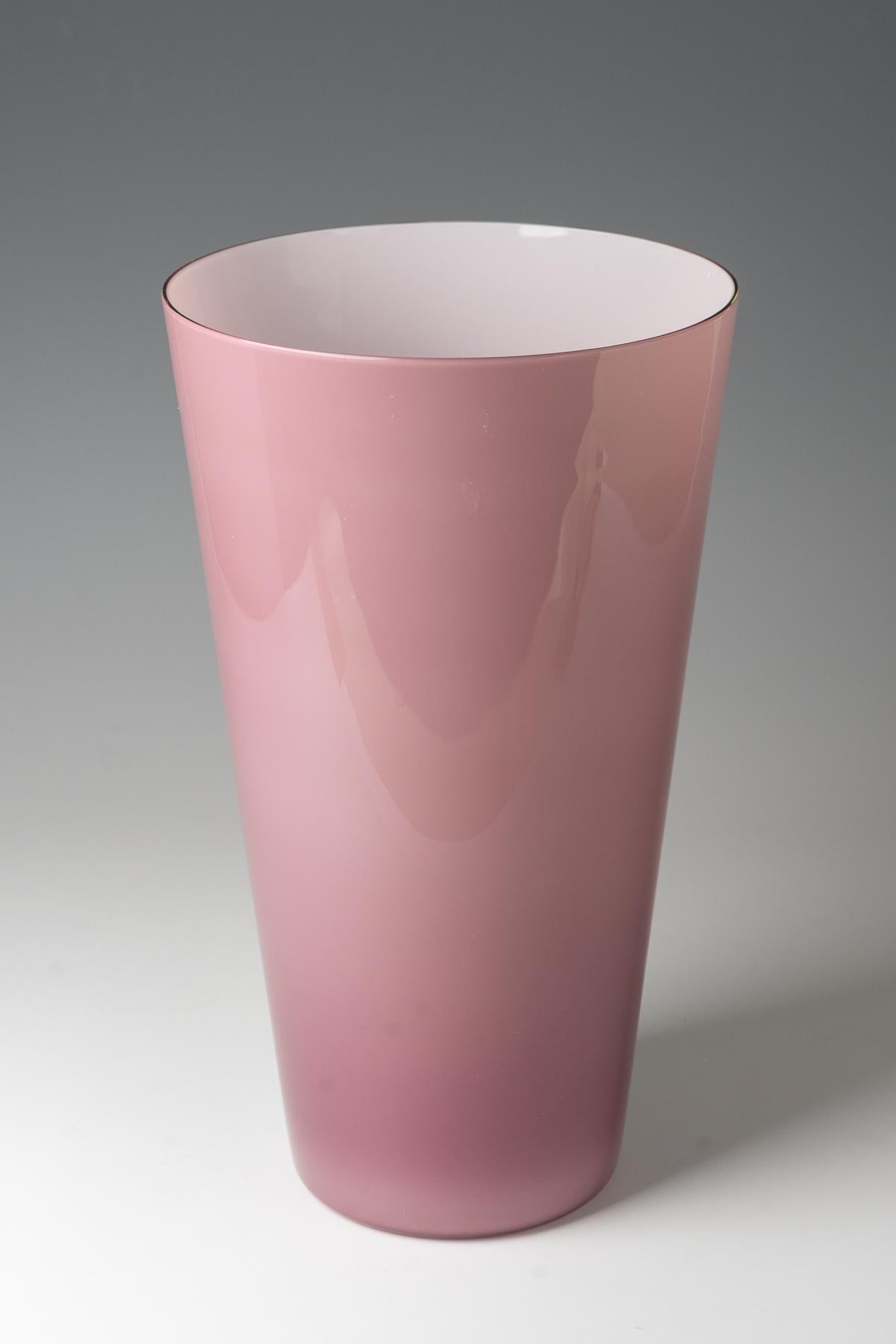 Italiano Vaso grande ''Opalino'' Venini, Murano, 1992 in vendita