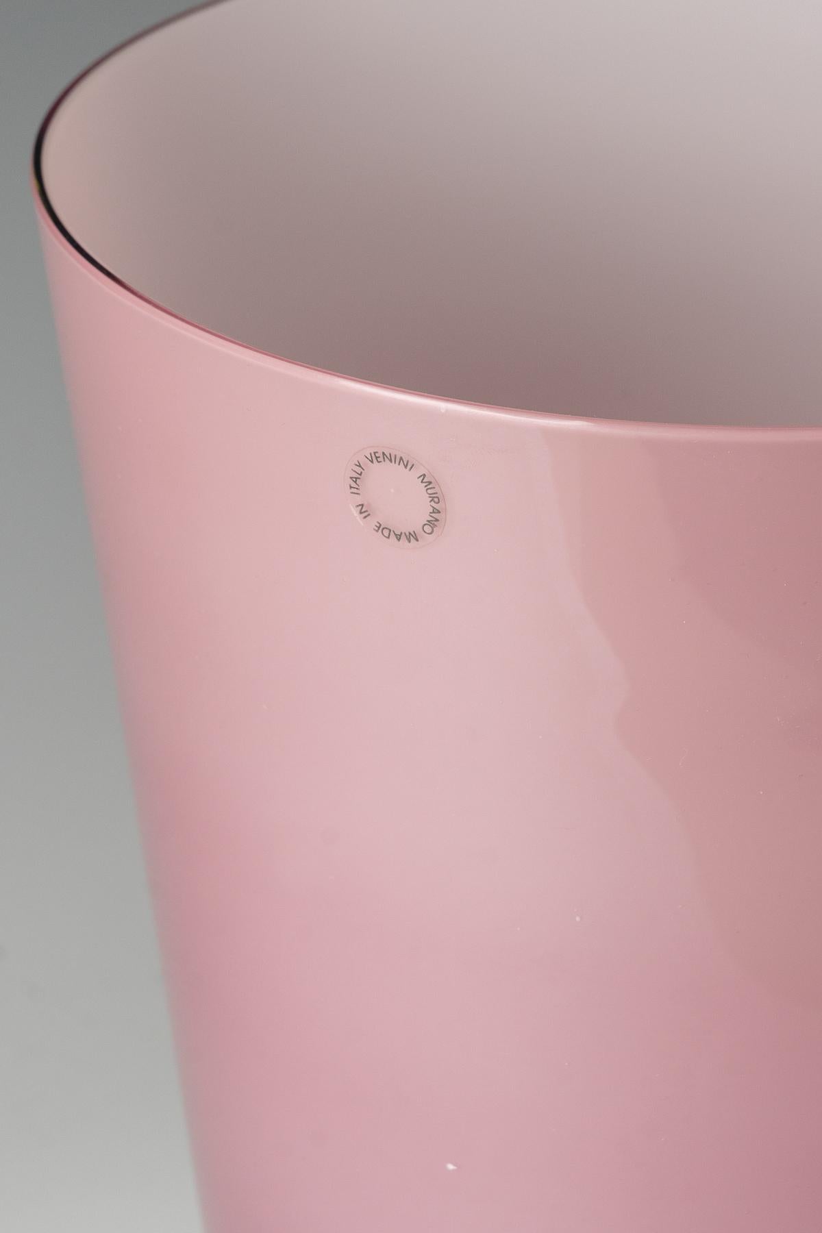 Vaso grande ''Opalino'' Venini, Murano, 1992 in vendita 1