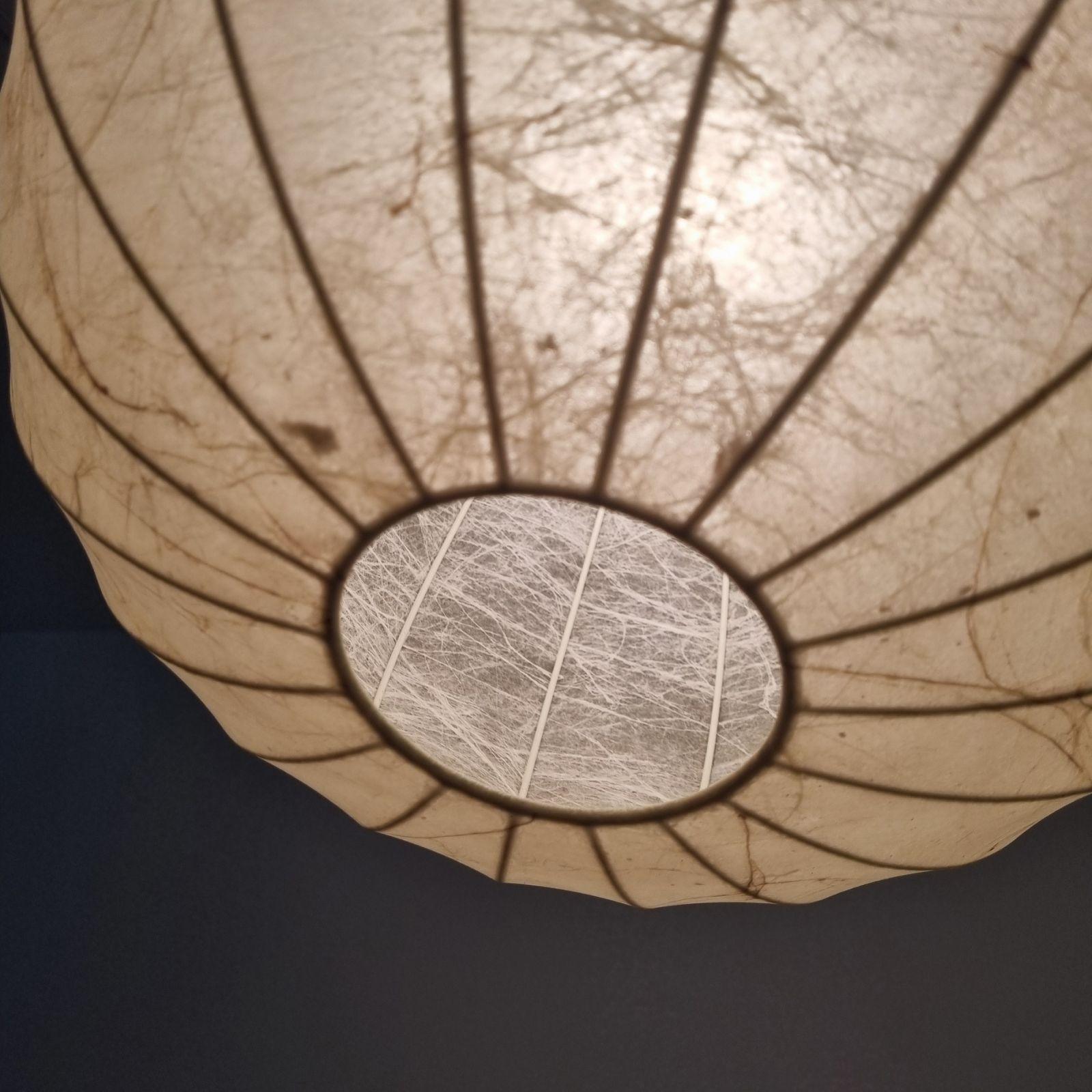 Large Veined Beige Cocoon Pendant Lamp Designed by Castiglioni for Hille, 60s For Sale 4