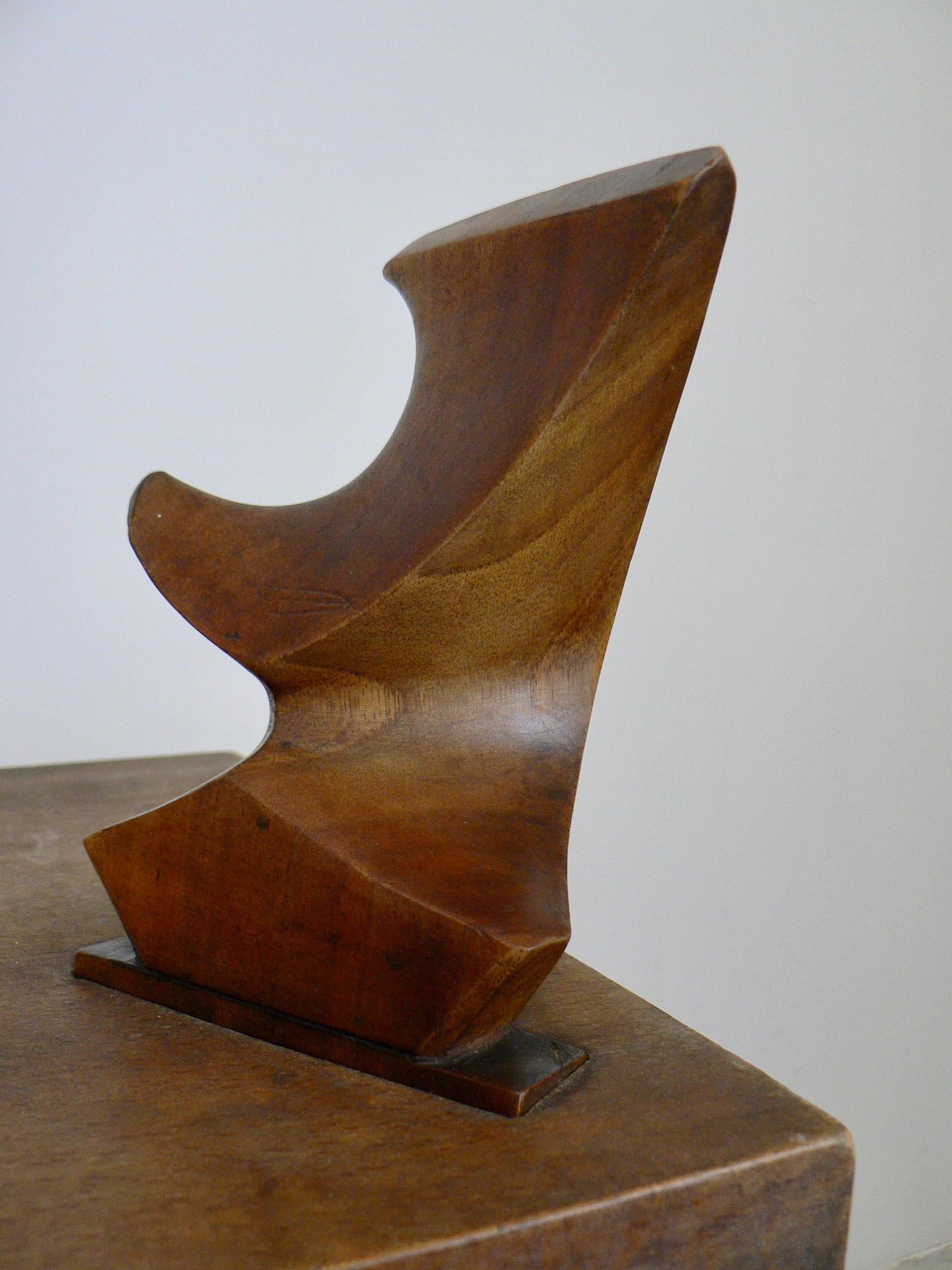 Intagliato Grande scultura astratta veneziana in noce massiccio di Giuseppe Carli - 1961 in vendita
