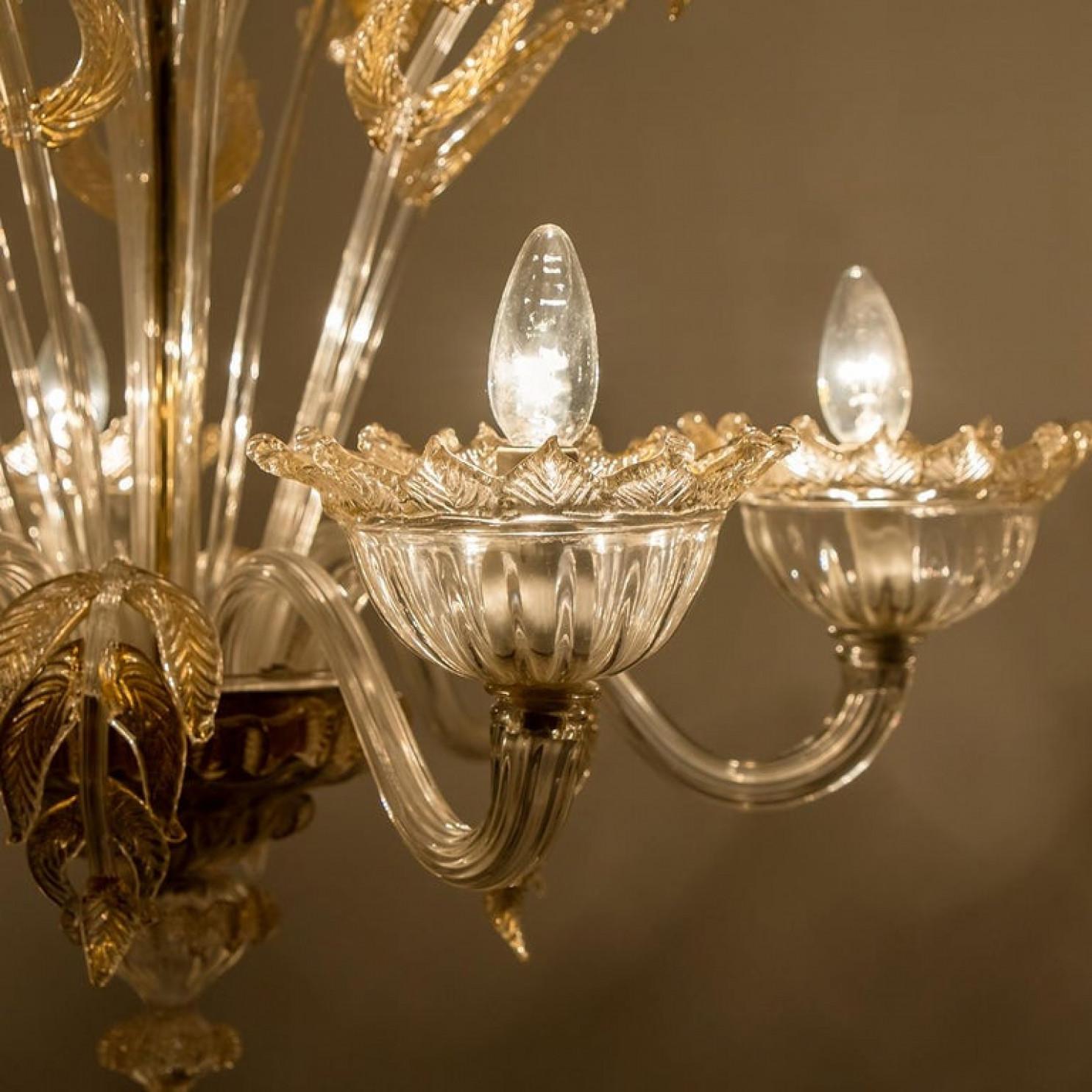 Large Venetian Chandelier in Gilded Murano Glass, by Barovier, 1950s For Sale 9