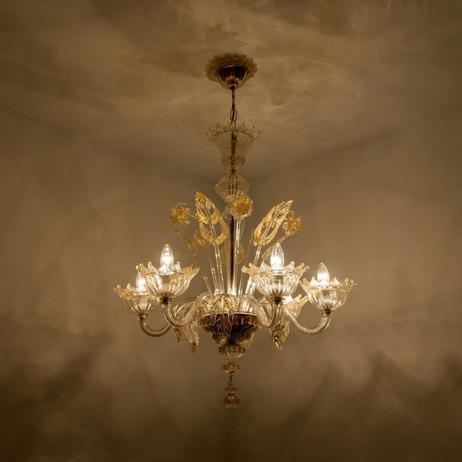Large Venetian Chandelier in Gilded Murano Glass, by Barovier, 1950s For Sale 10