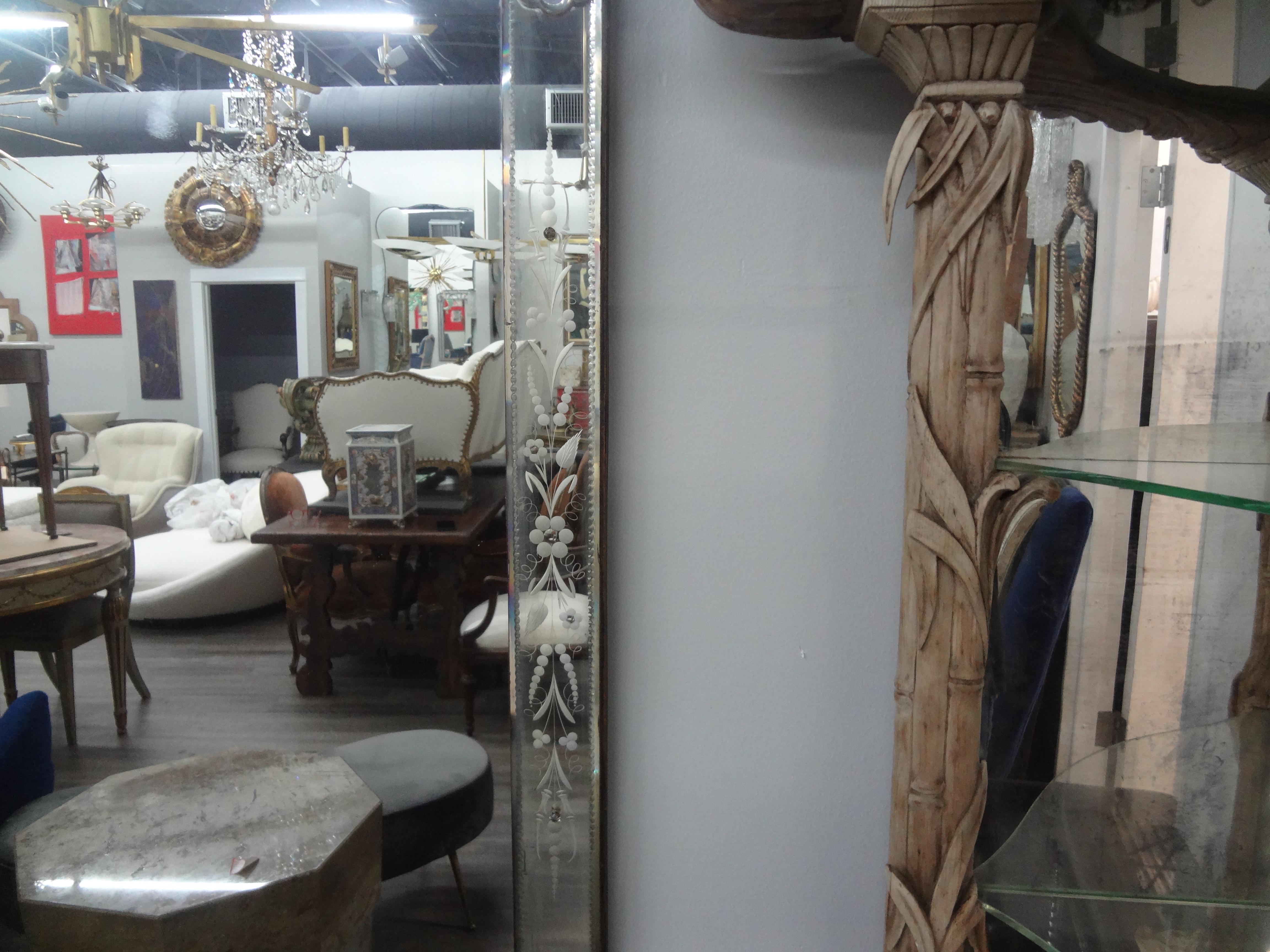 Miroir Grand miroir vénitien, gravé et biseauté en vente