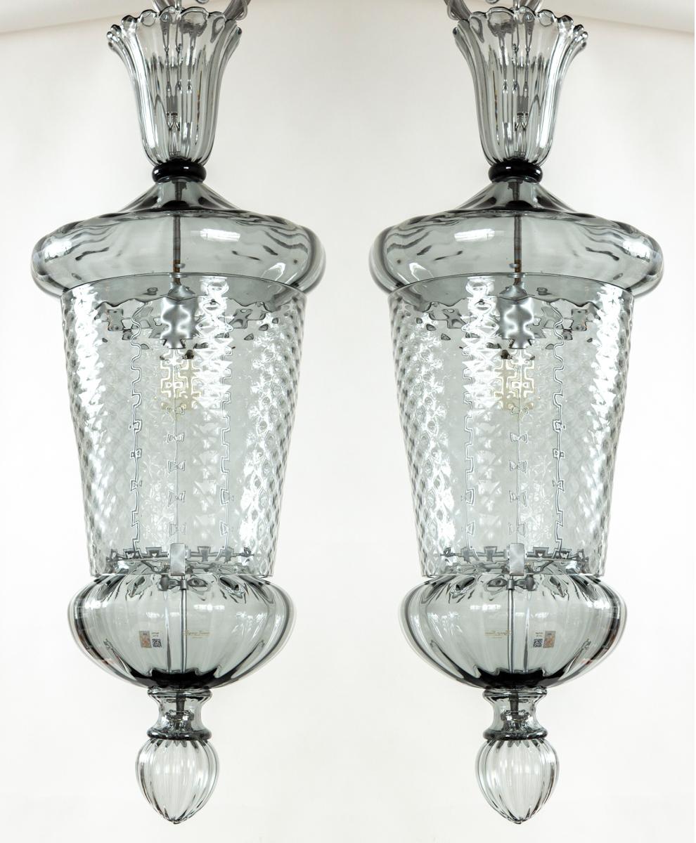 italien Grande lanterne vénitienne soufflée grise de Seguso, certifiée UL en vente