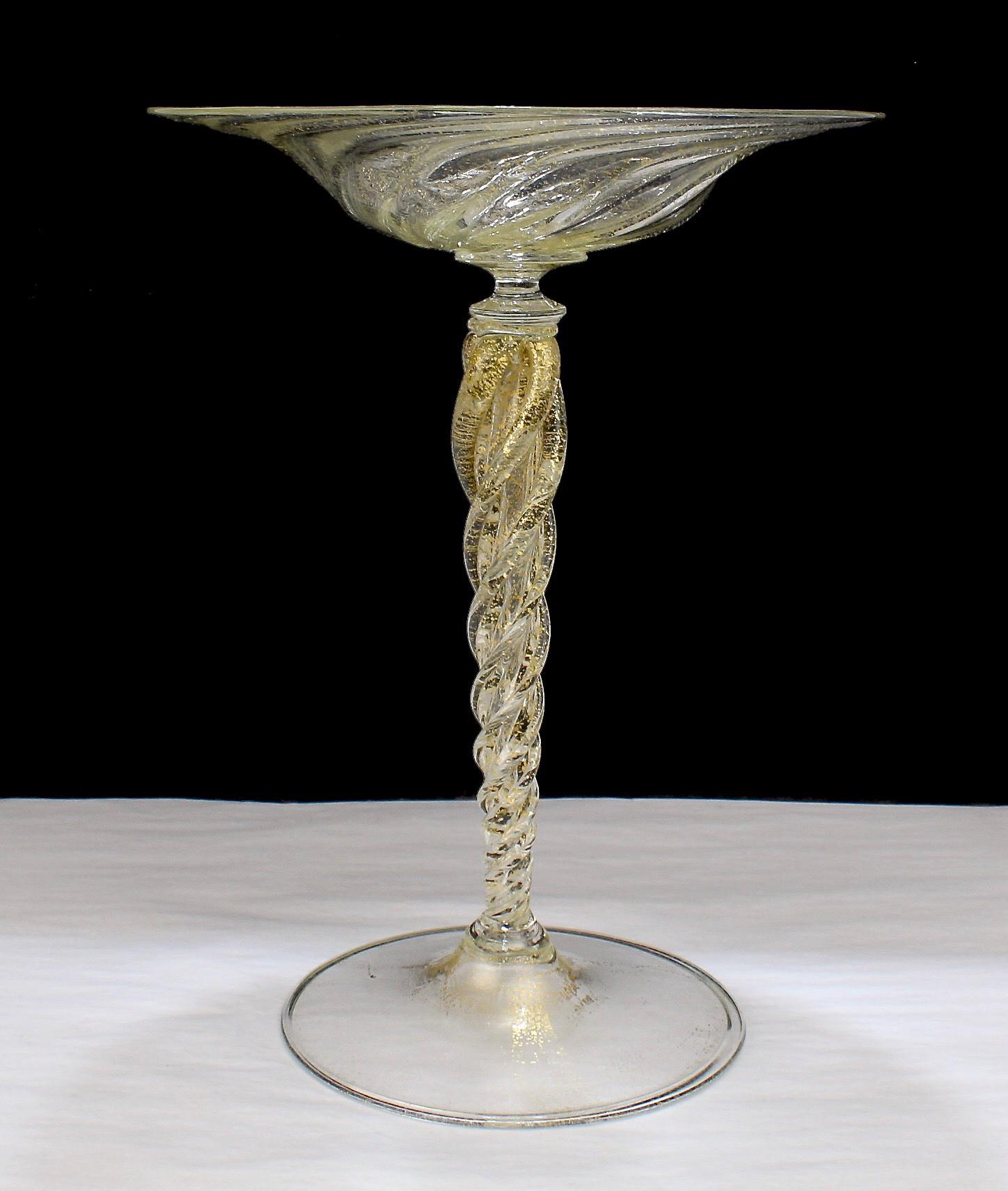 Large Venetian Murano Glass Gold Fleck Compote or Tazza Attributed to Salviati For Sale 3