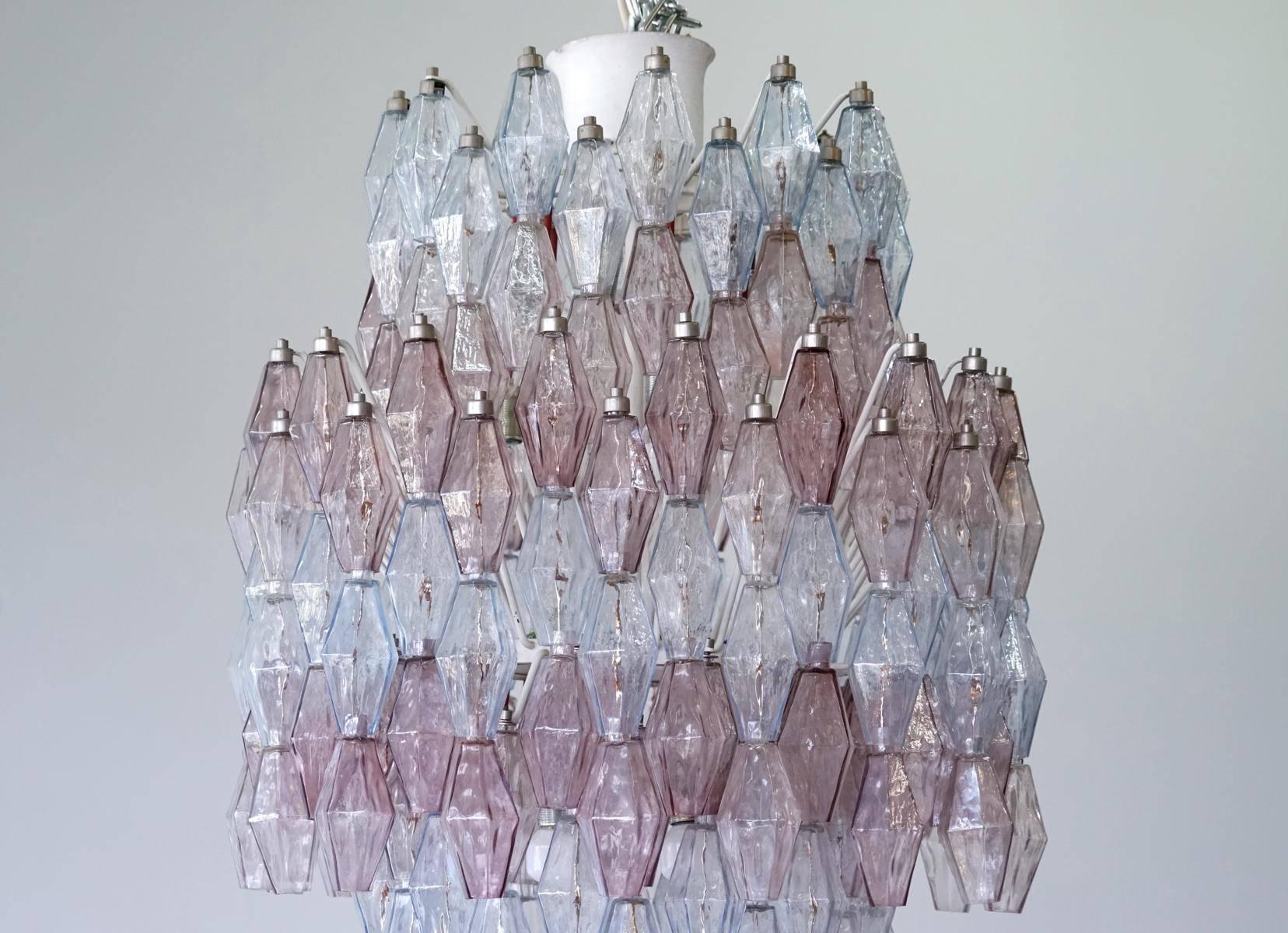 Große polyederfarbene Venini-Glas-Kronleuchterlampe, Poliedri von Carlo Scarpa im Zustand „Hervorragend“ in Telgte, DE