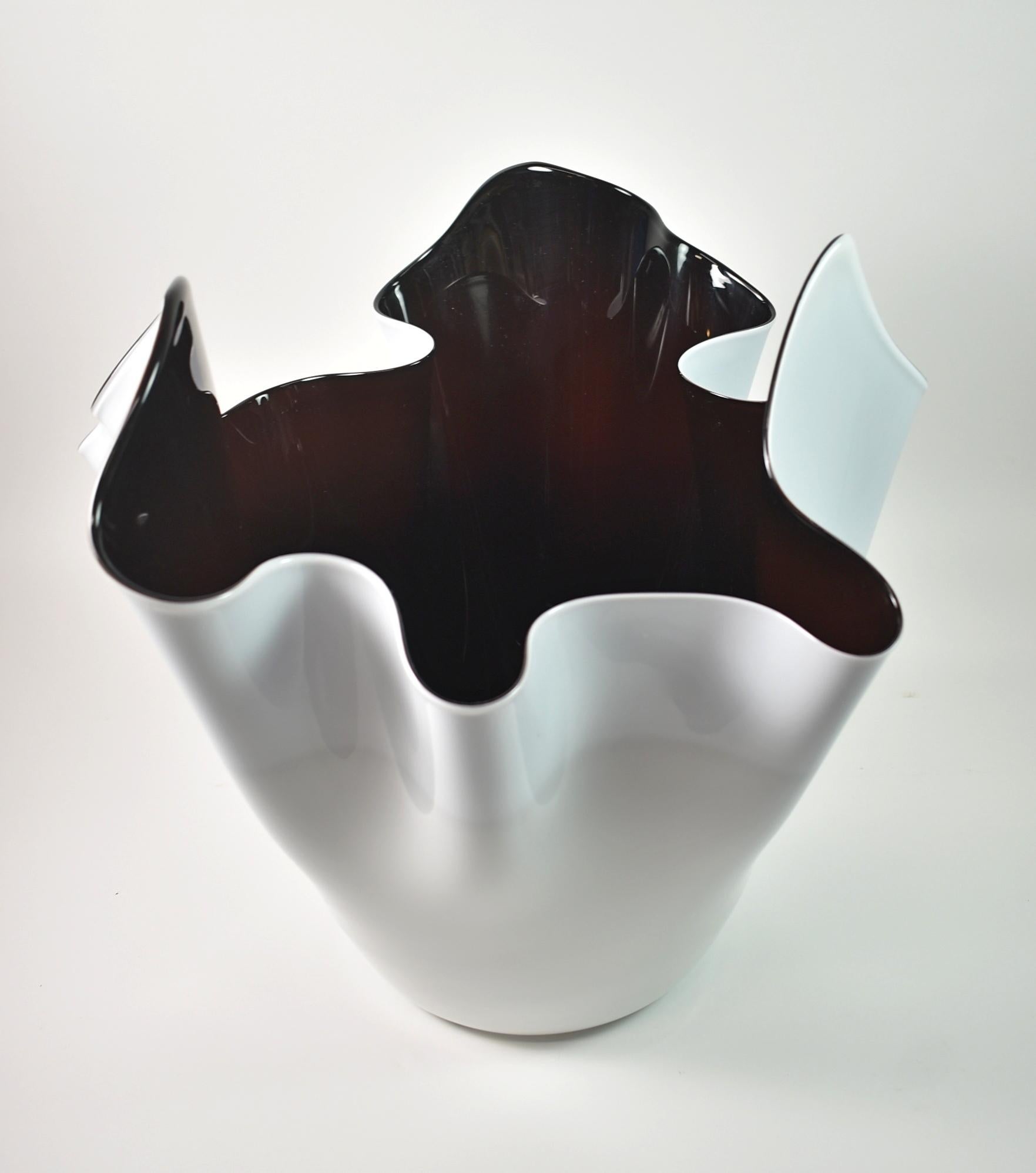 Grand vase à mouchoir en verre d'art italien Venini Fazzoletto de Fulvio Bianconi Bon état - En vente à Toledo, OH