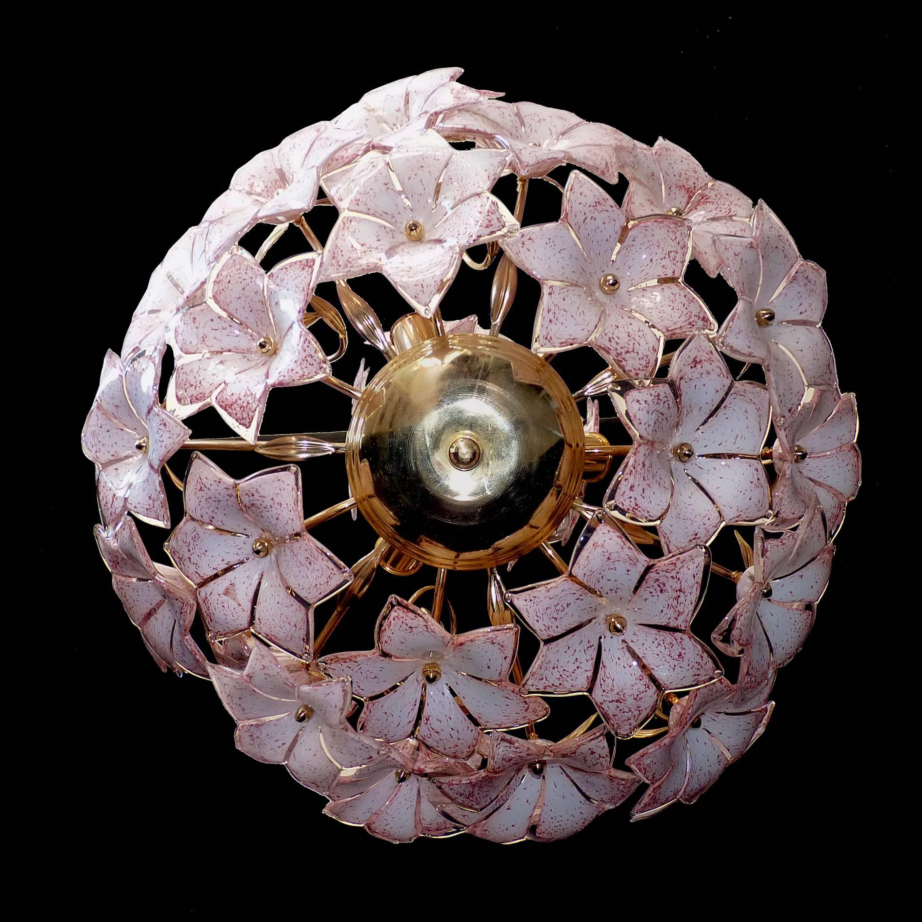 20th Century Large Italian Murano Pink Flower Bouquet Art Glass Gilt Brass Chandelier For Sale