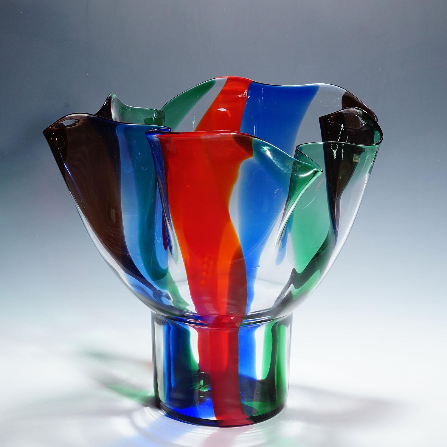 Verre d'art Grand vase Venini Kukinto, conçu par Timo Sarpaneva en 1991 en vente