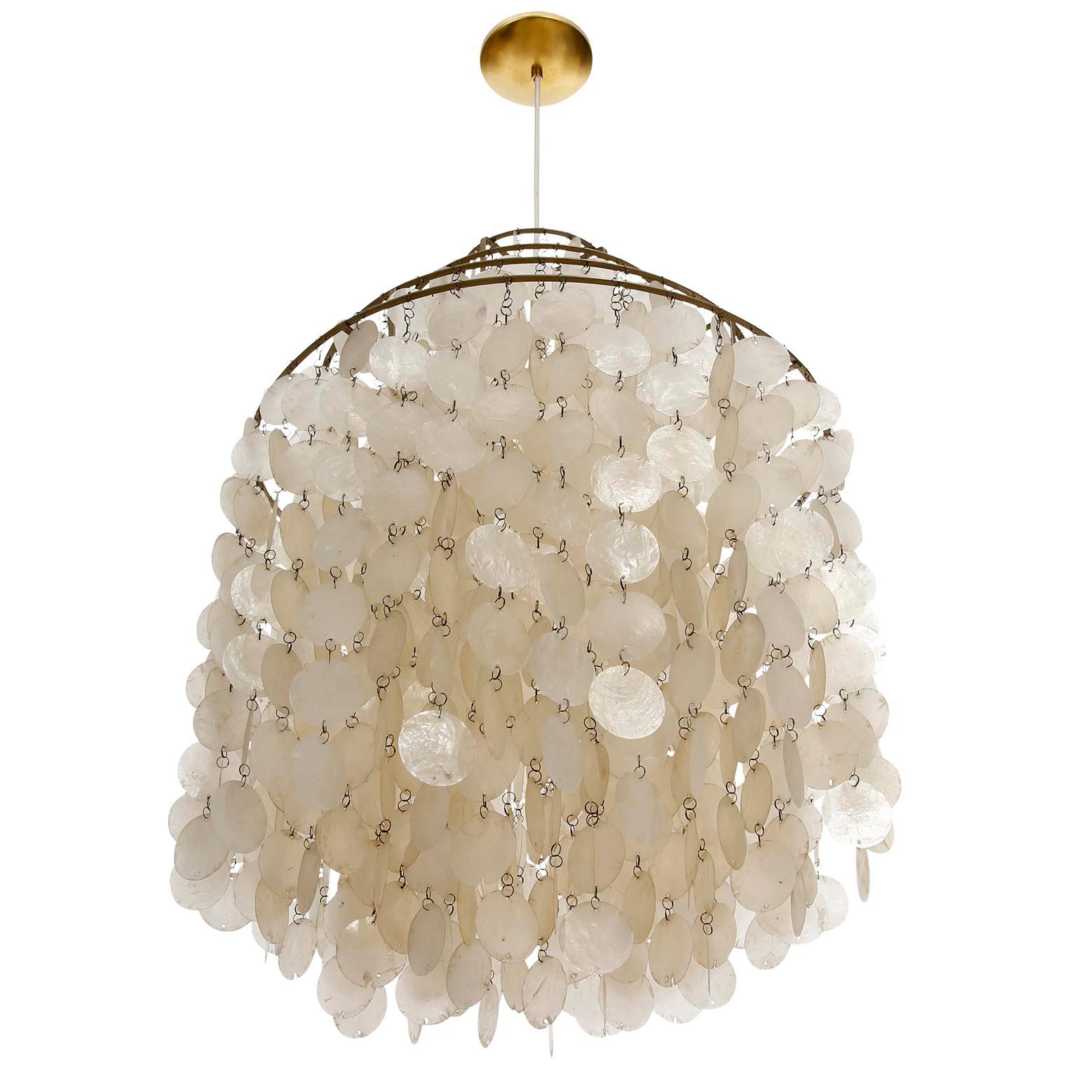Mid-20th Century Large Verner Panton Fun Shell Chandelier, 1964