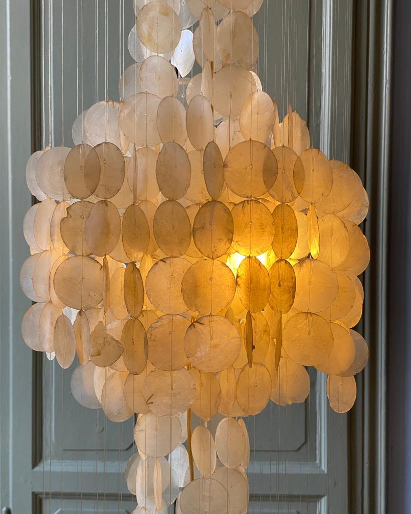 Mid-Century Modern Large Verner Panton style Capiz Shell Chandelier For Sale