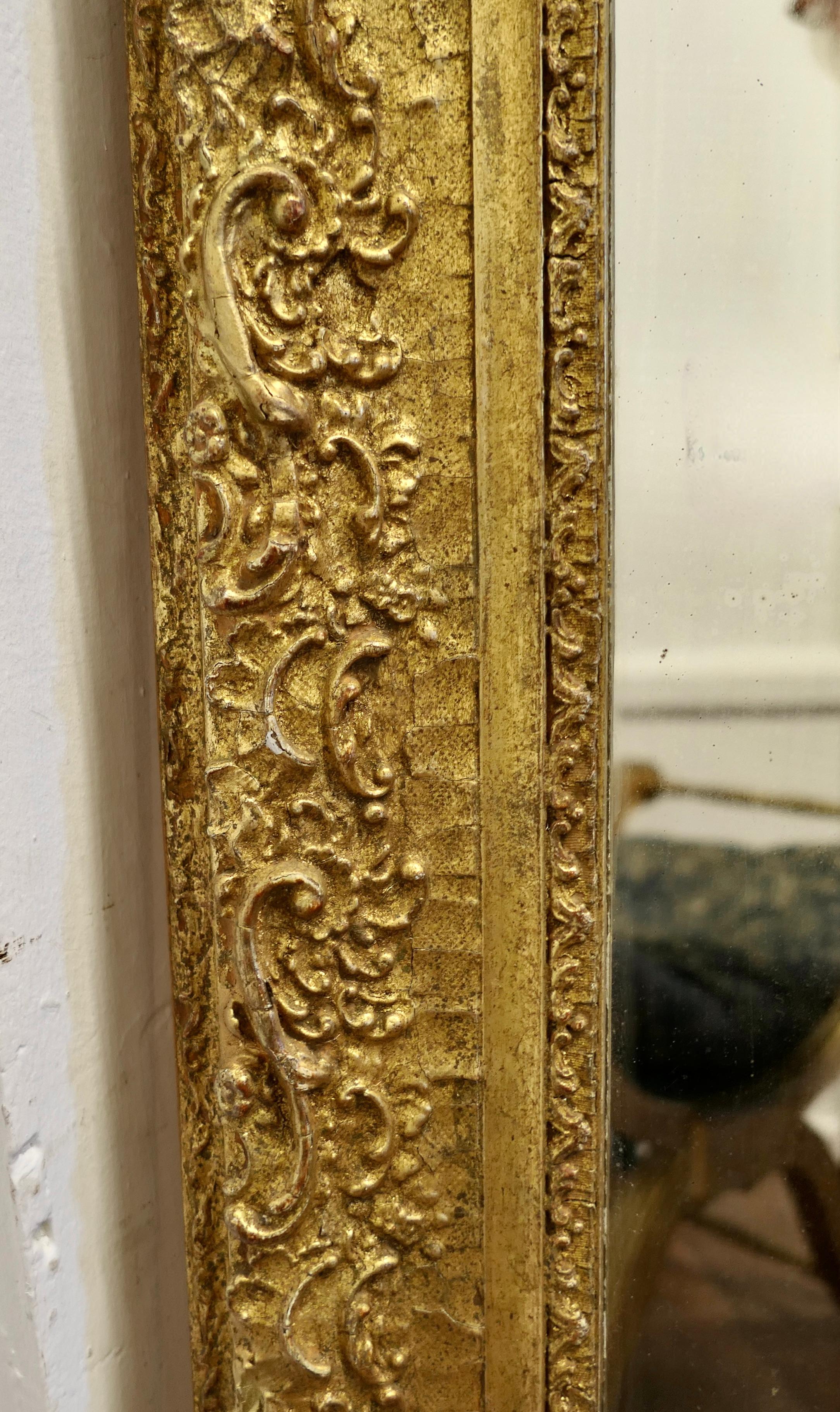 Bois doré Grand miroir mural Louis Philippe français très décoratif en vente
