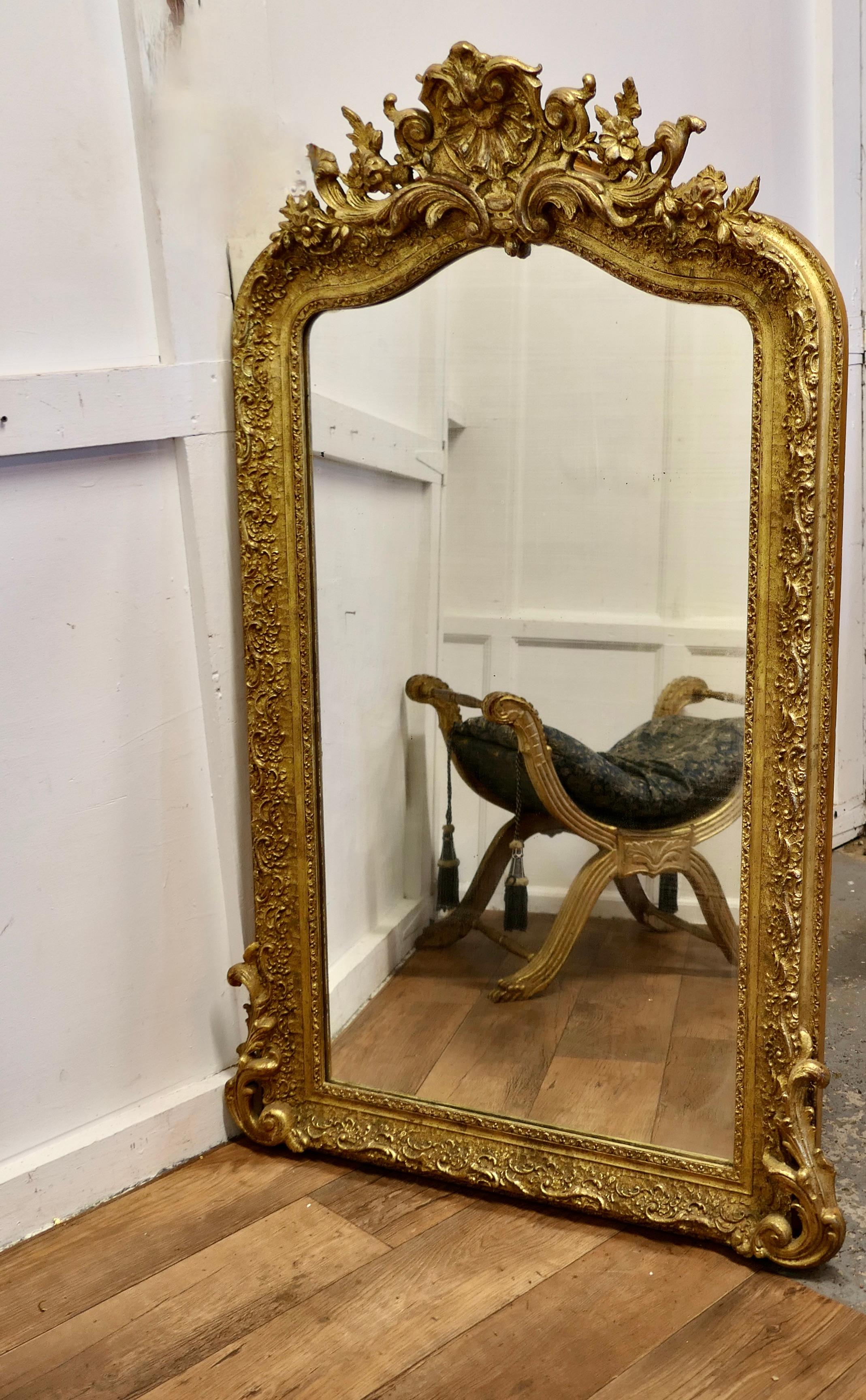 Grand miroir mural Louis Philippe français très décoratif en vente 3
