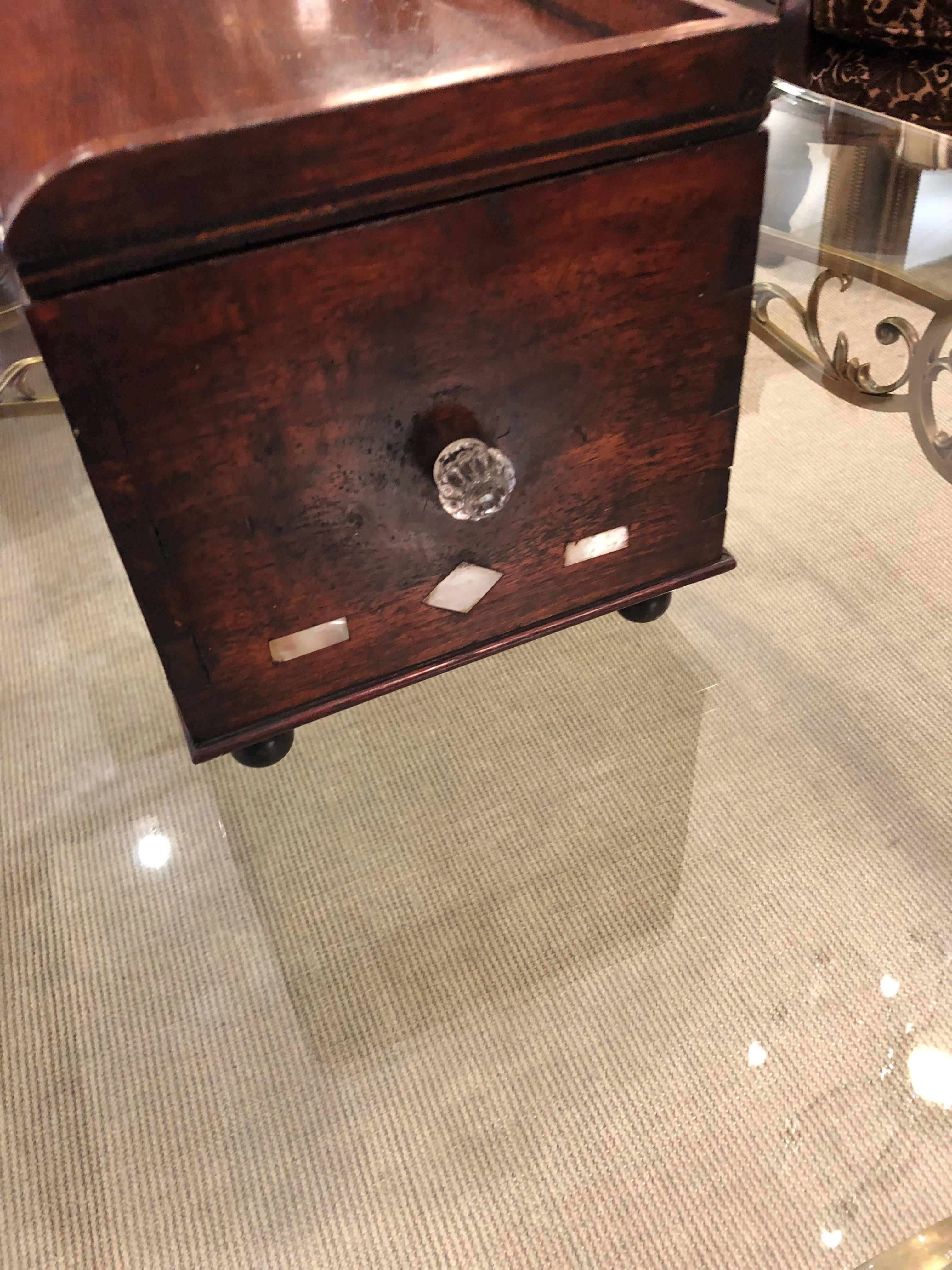 Large Very Handsome Handmade 19th Century Mahogany & Mother of Pearl Box In Excellent Condition For Sale In Hopewell, NJ