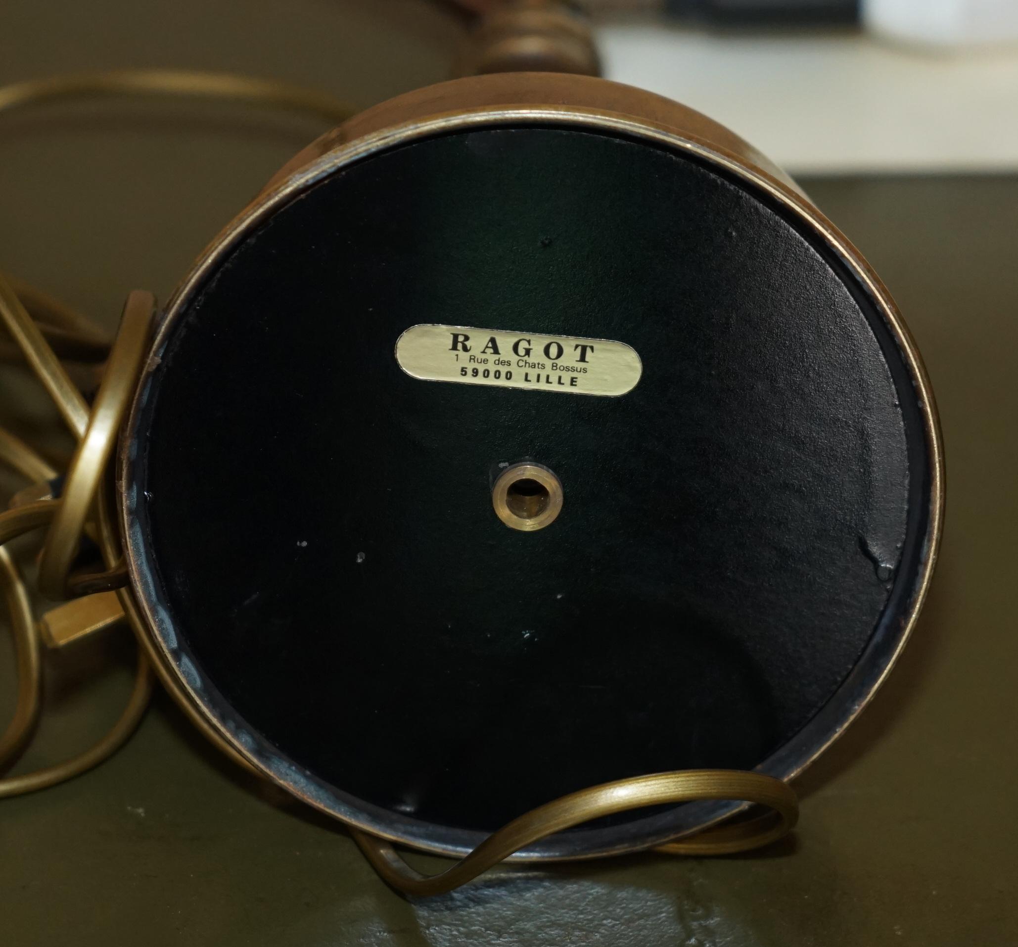GROSSE, SEHR SCHWERE, ORIGINALE RAGOT FRANKREICH VERGOLDETE BRONZE GELENKTE BANKER-LAMPE im Angebot 3