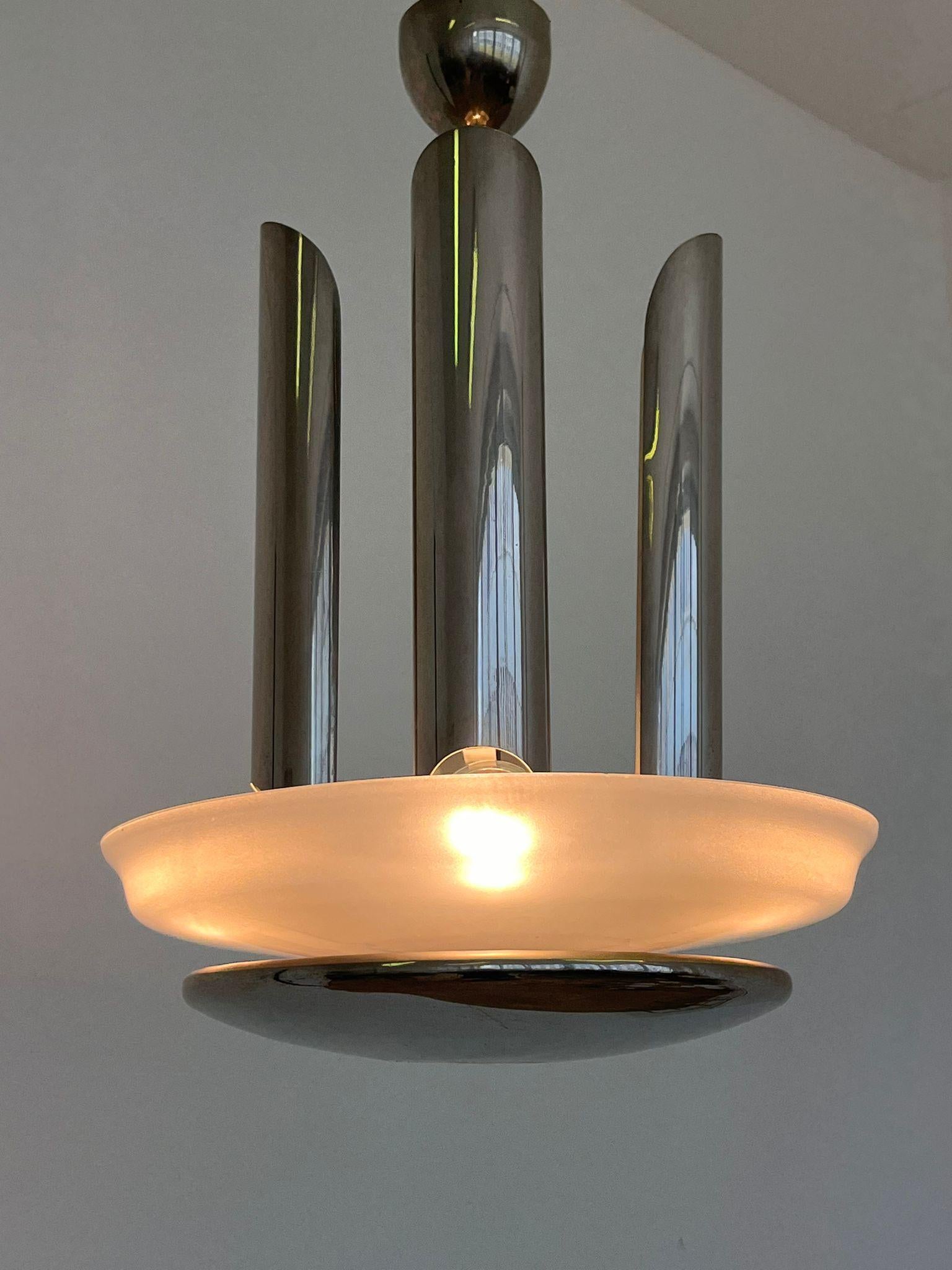 Milieu du XXe siècle Grand lustre chromé très rare Bauhaus/ Functionalisme/Art déco, années 1930 en vente