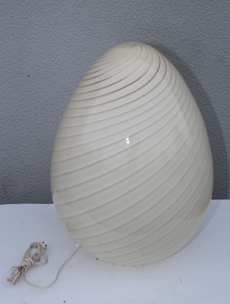 20th Century Large Vetri Murano Egg Lamp For Sale
