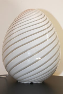 Large Vetri Murano White Egg Table Lamp