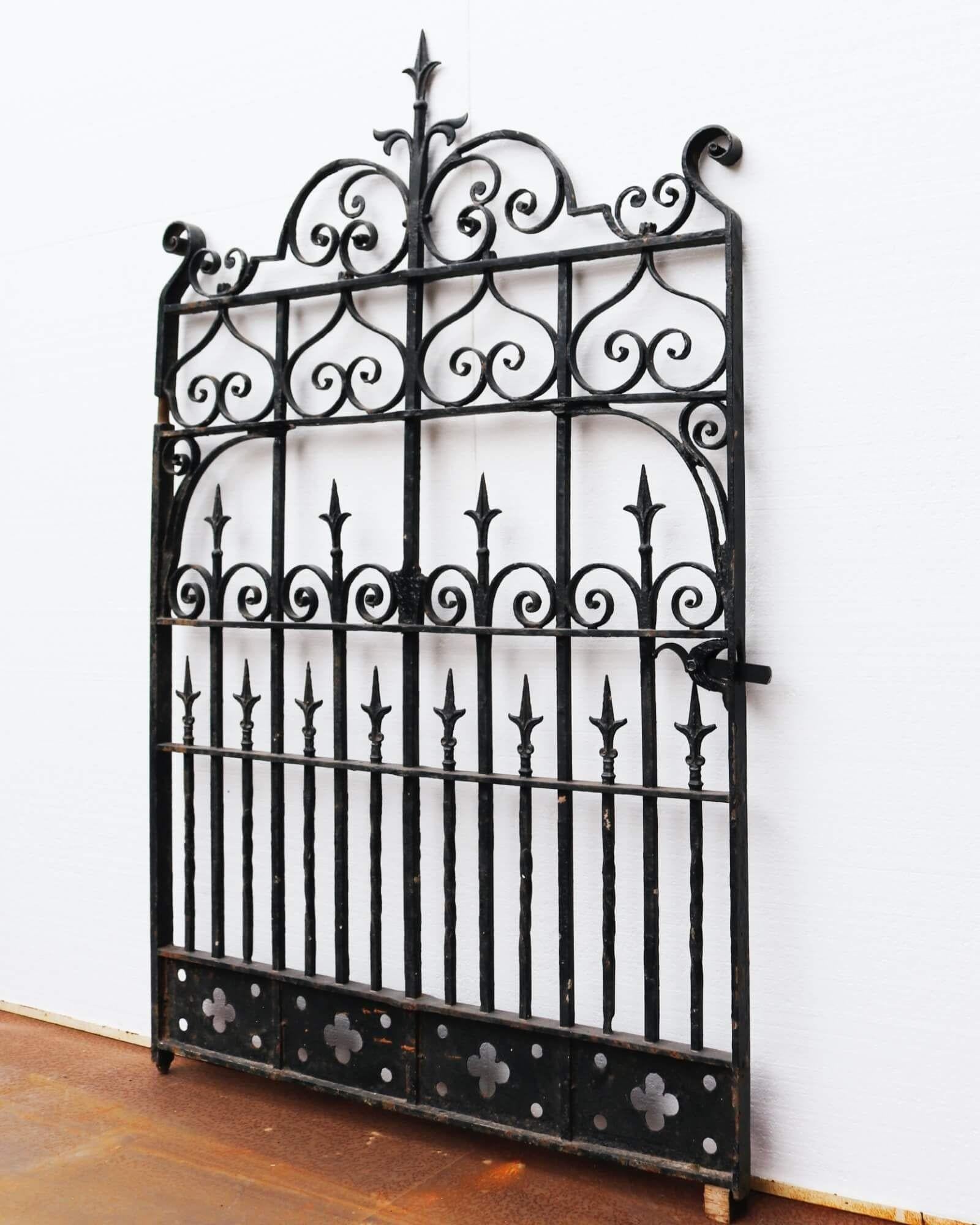 Large Victoran Wrought Iron Pedestrian Gate In Good Condition In Wormelow, Herefordshire
