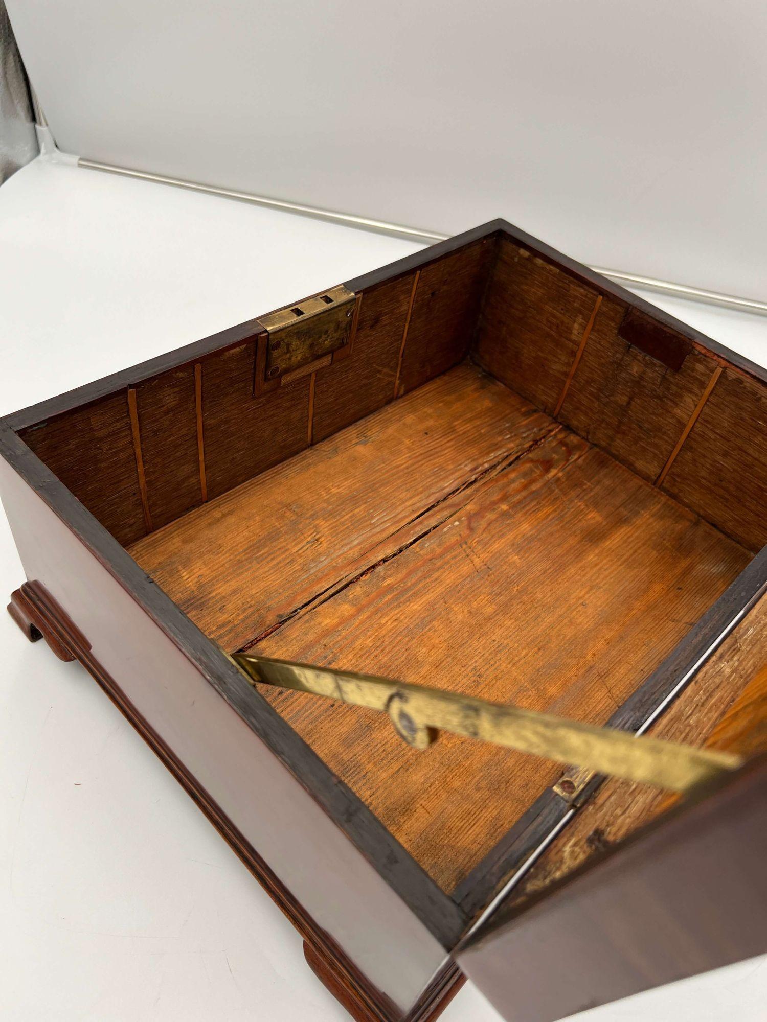 Large Victorian Box, Mahogany on Oak, England, circa 1840 For Sale 9